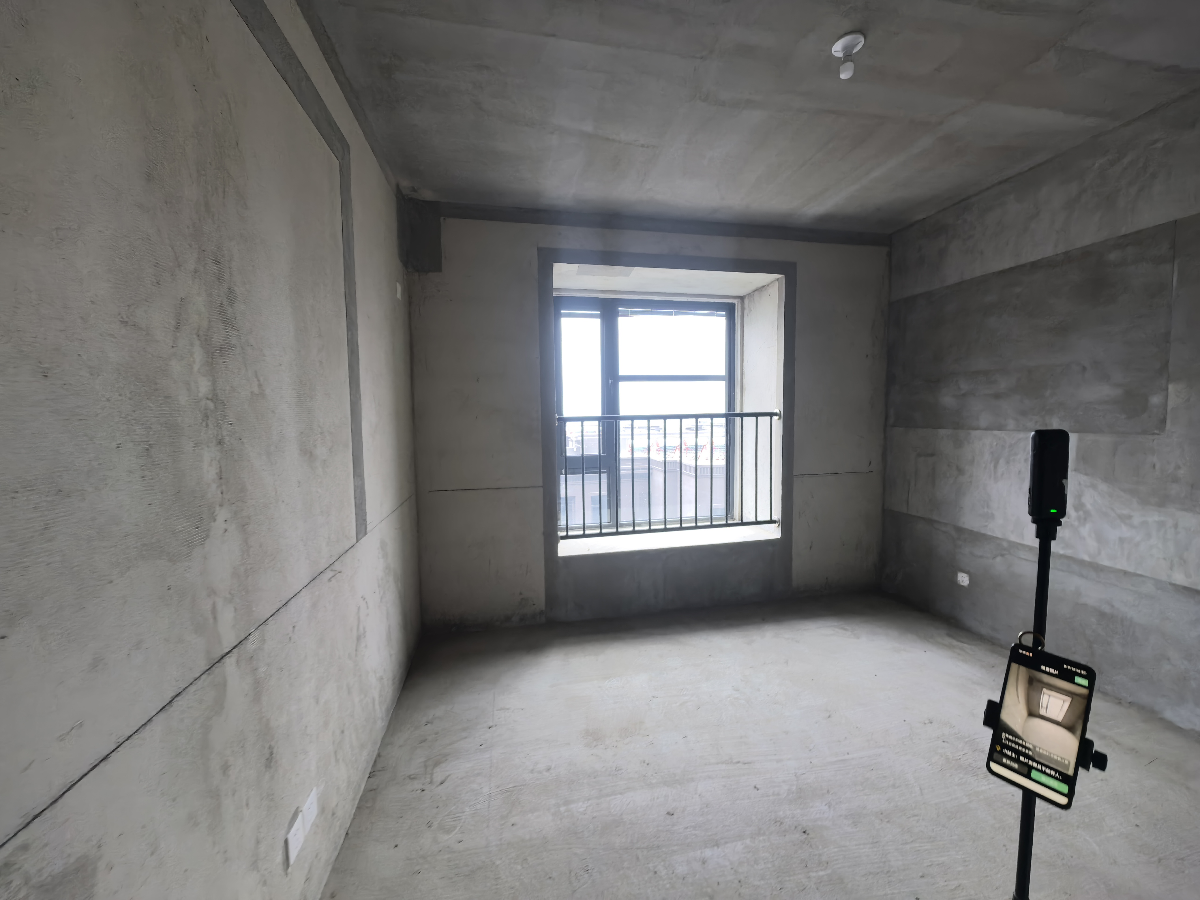 神辉上麟府 5室2厅3卫 185m²