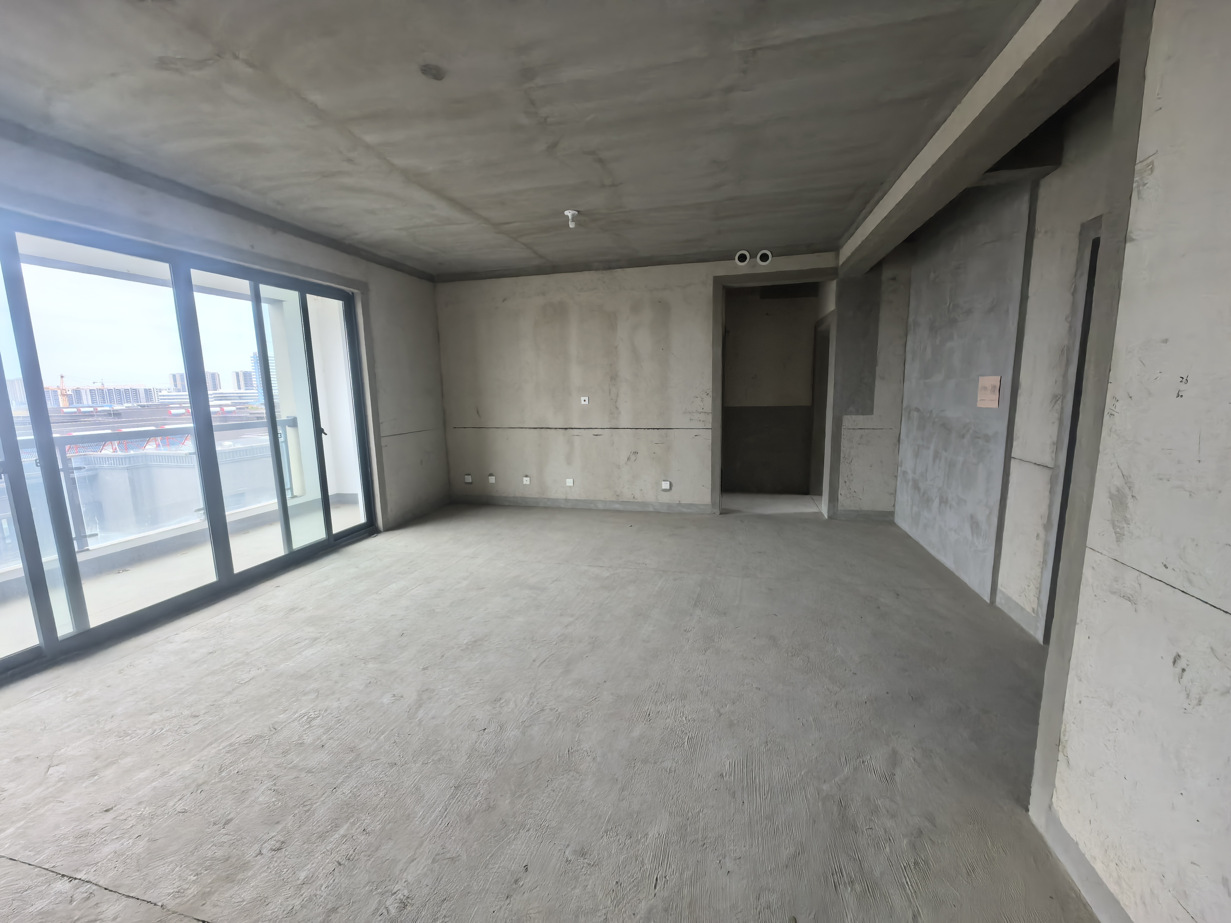 神辉上麟府 5室2厅3卫 185m²