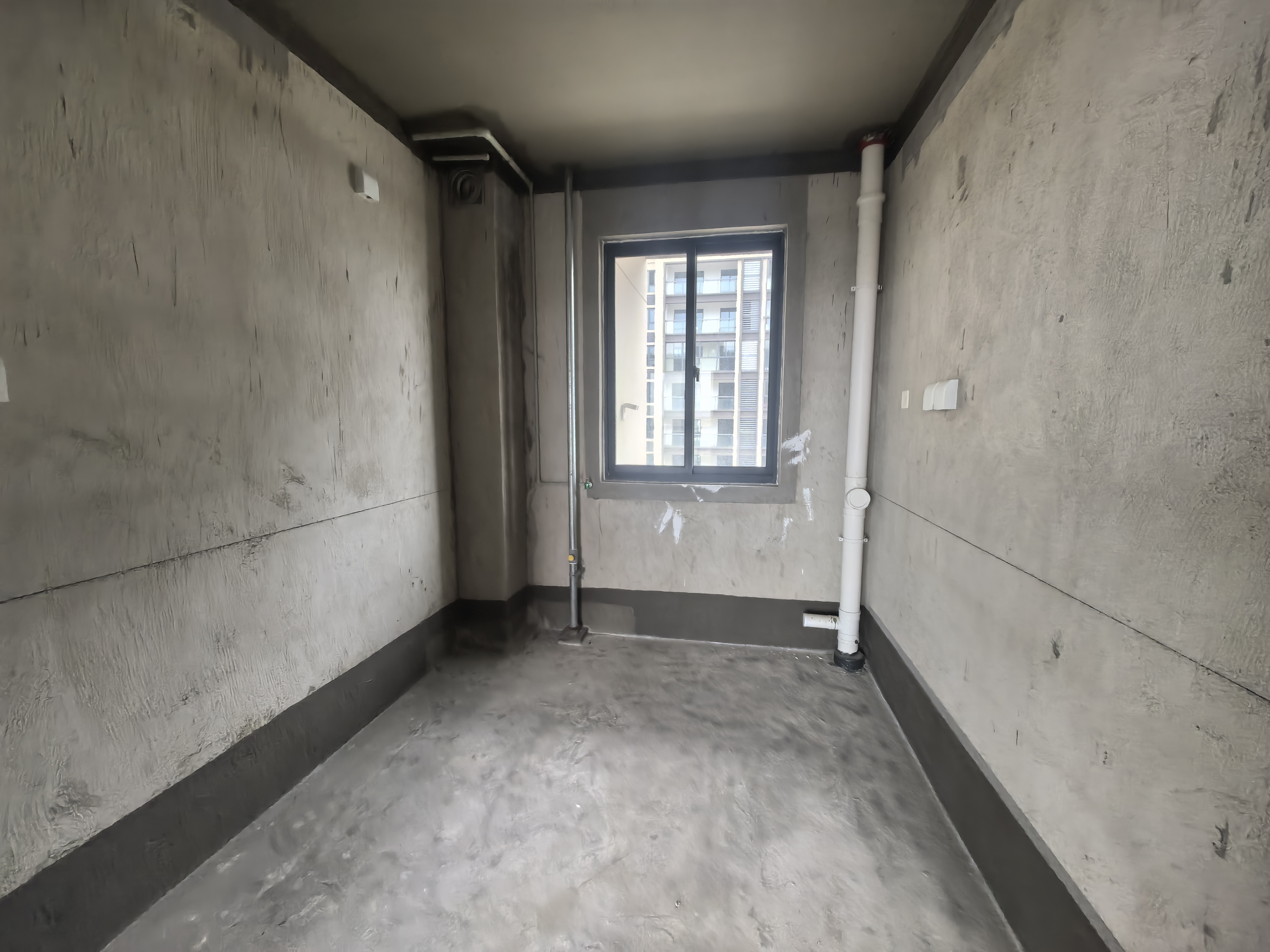 神辉上麟府 5室2厅3卫 185m²