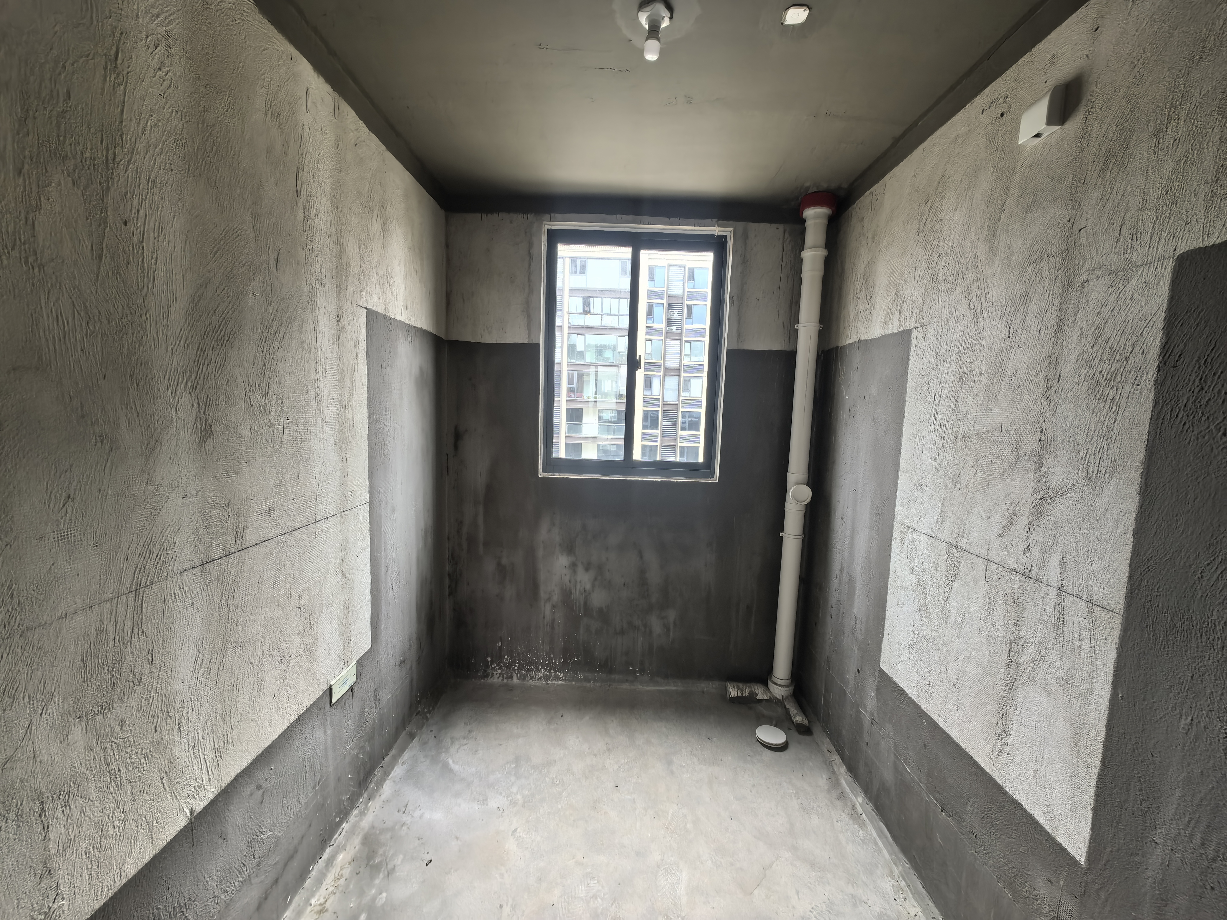 神辉上麟府 5室2厅3卫 185m²