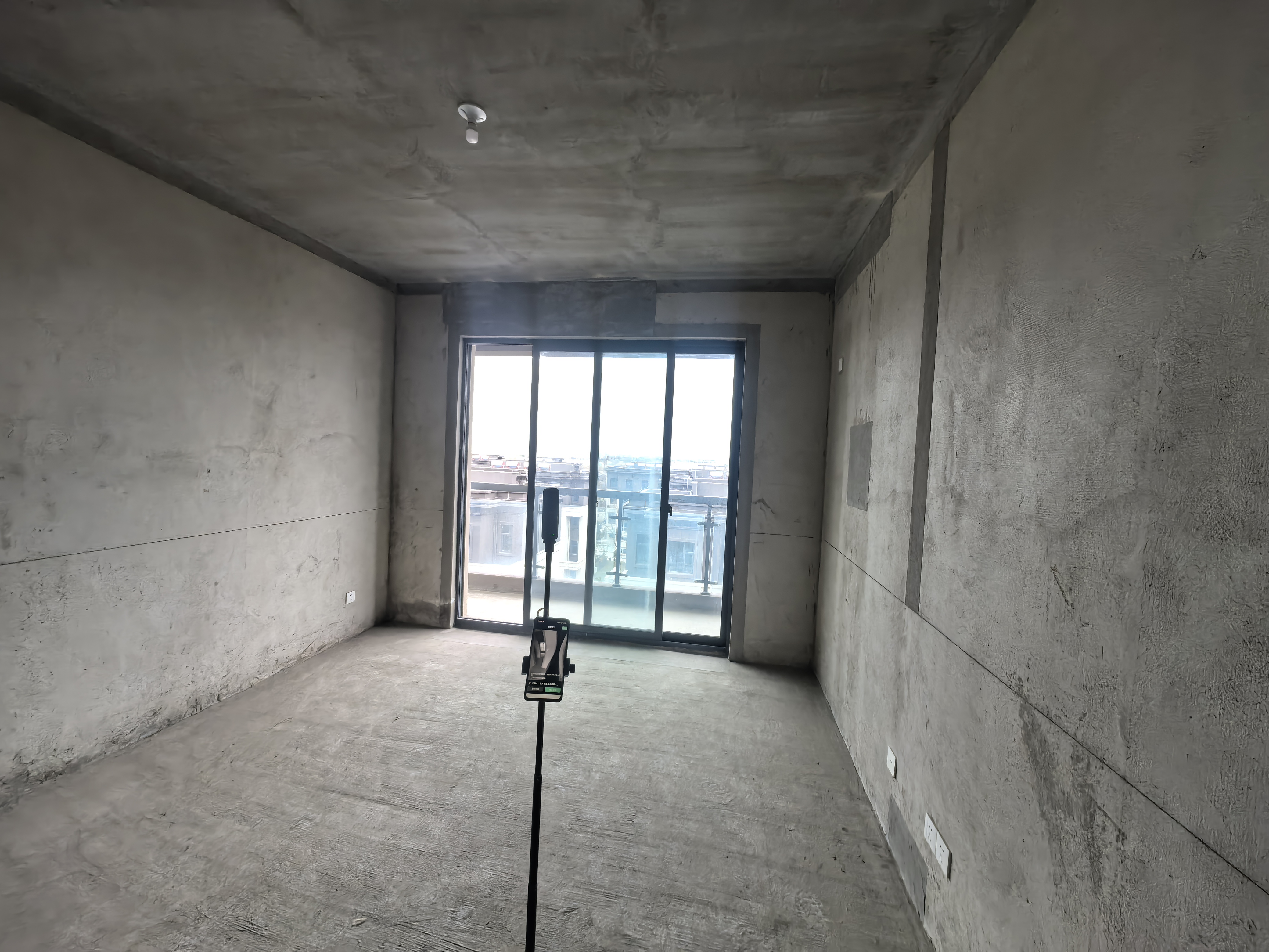 神辉上麟府 5室2厅3卫 185m²
