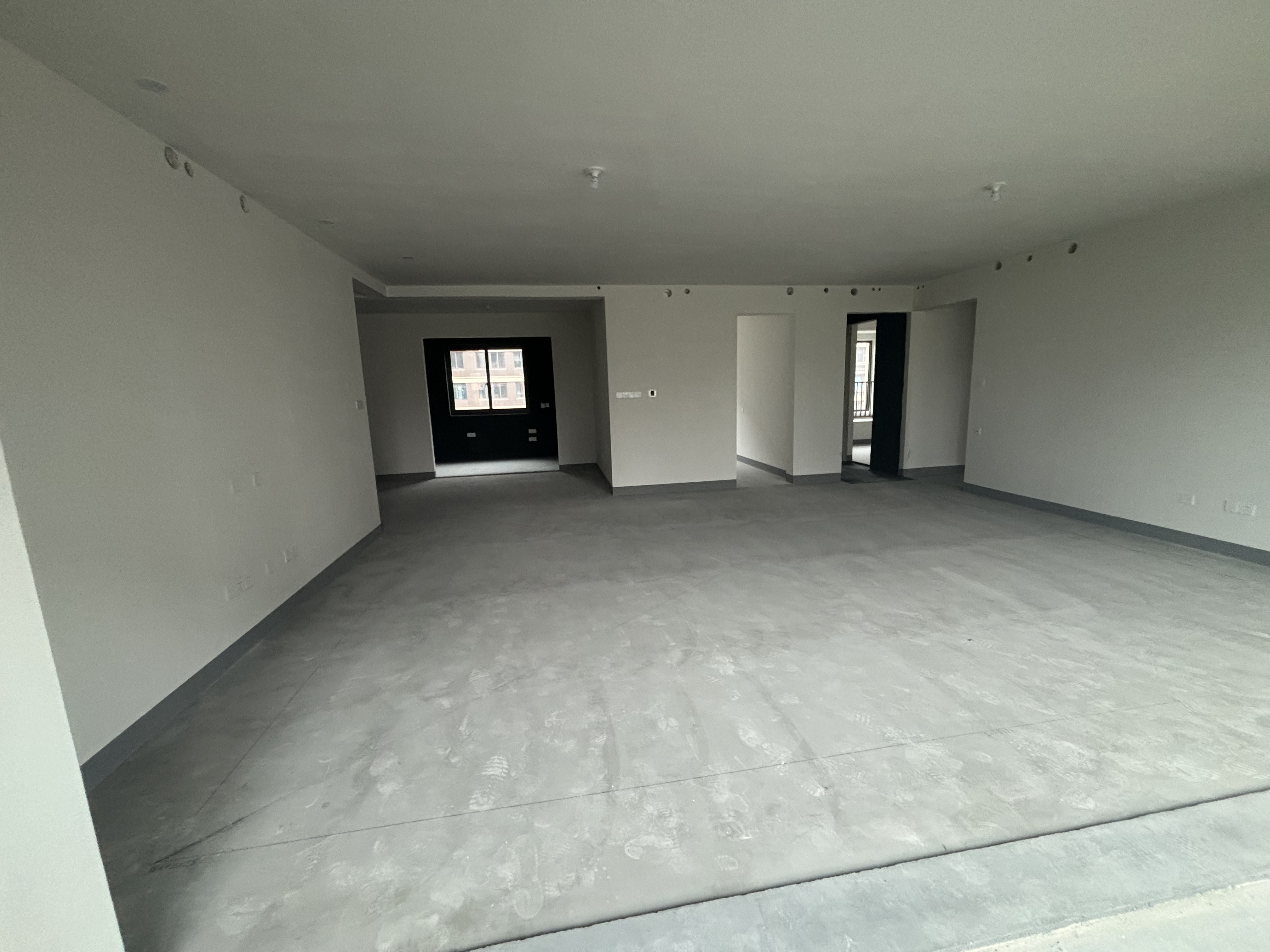建发御珑湾 4室2厅3卫 185m²