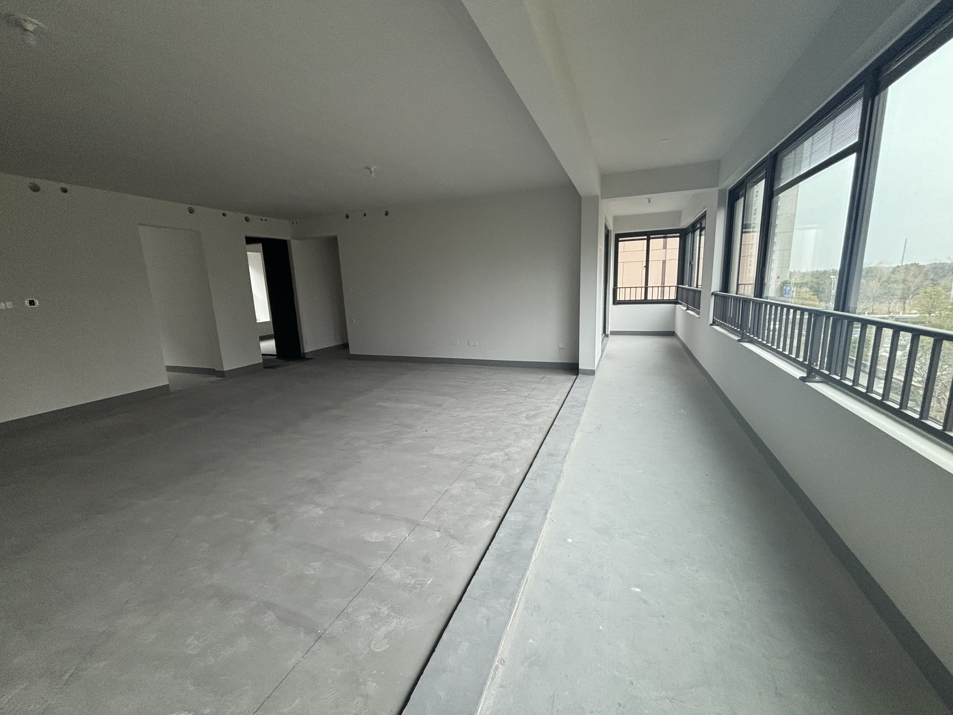 建发御珑湾 4室2厅3卫 185m²
