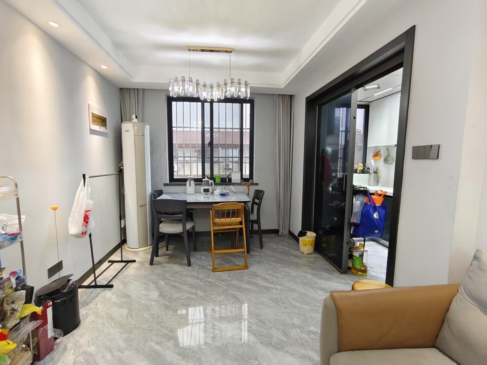 鸿运城市花苑 2室2厅1卫 79.00m&sup2;