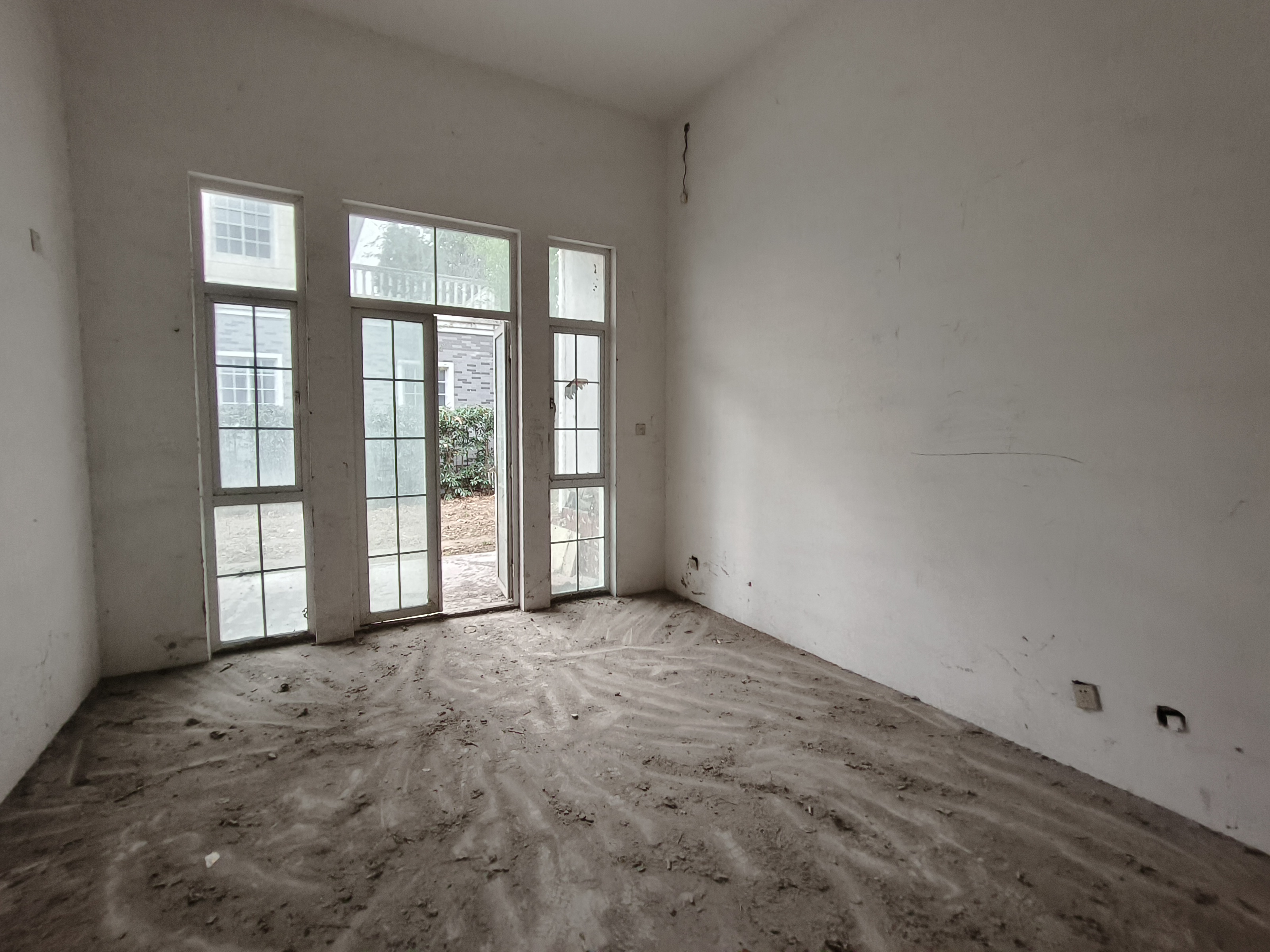 东郊庄园 5室2厅4卫 490m²