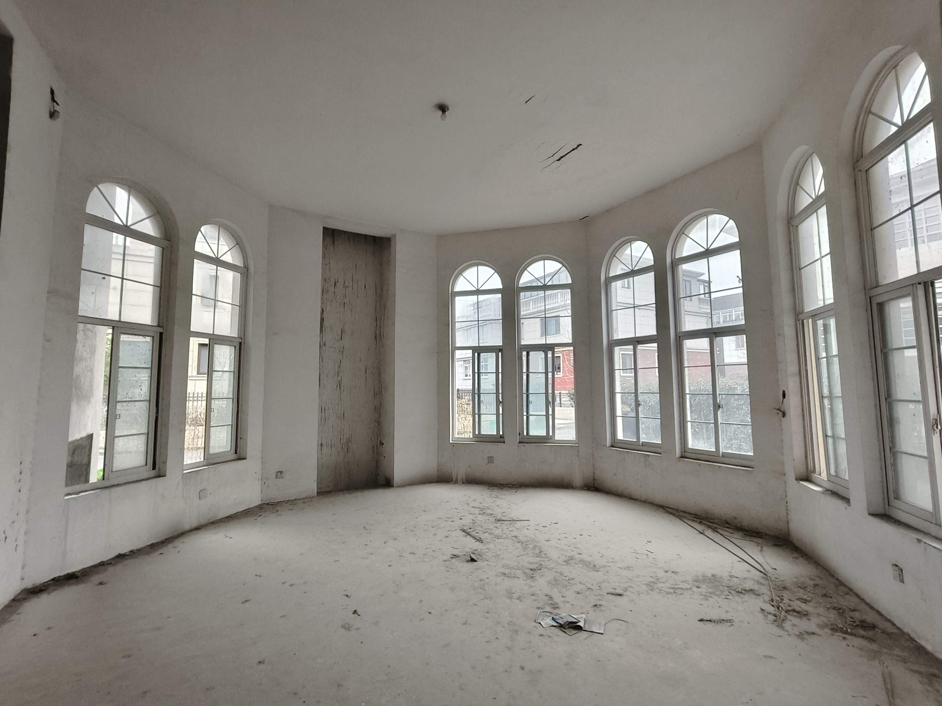 东郊庄园 5室2厅4卫 490m²