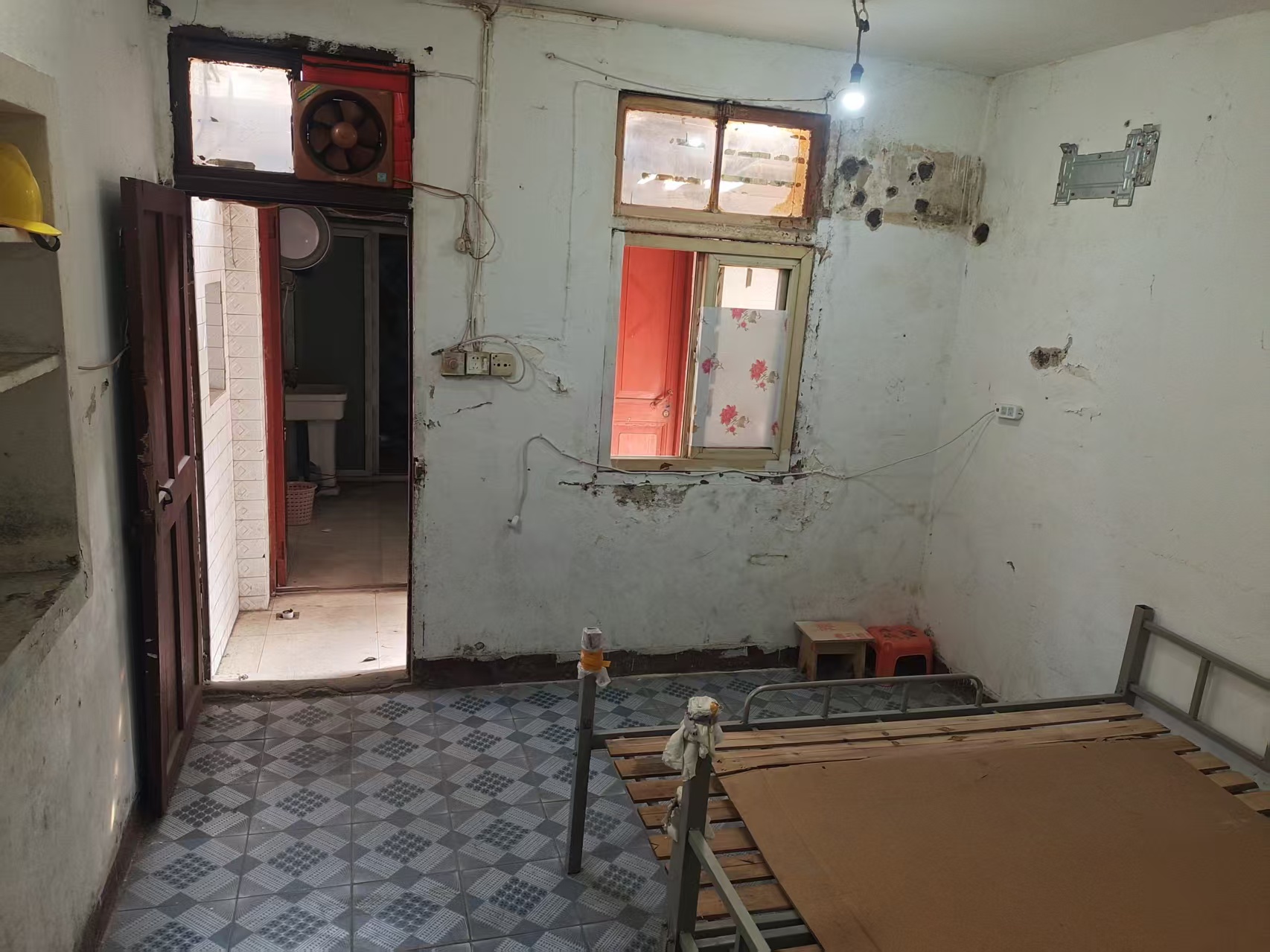 青年路新村 1室1厅1卫 40m&sup2;