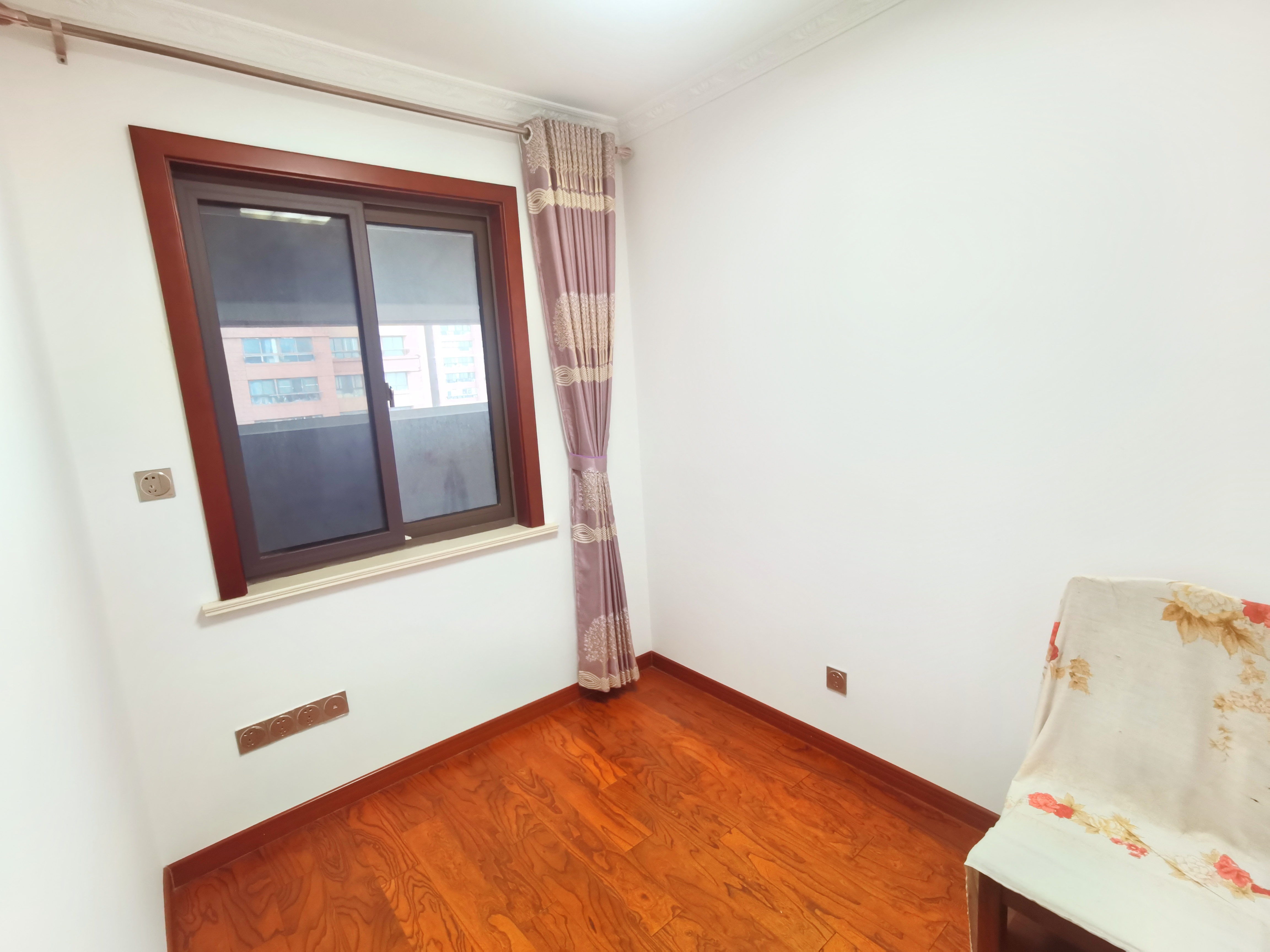 万濠星城 3室2厅1卫 98.04m&sup2;
