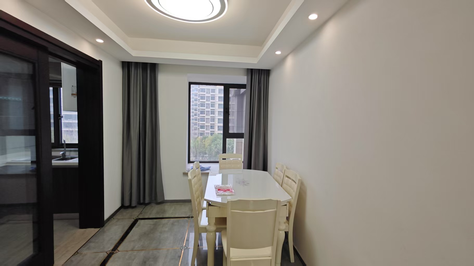 远创樾府 4室2厅2卫 133m&sup2;