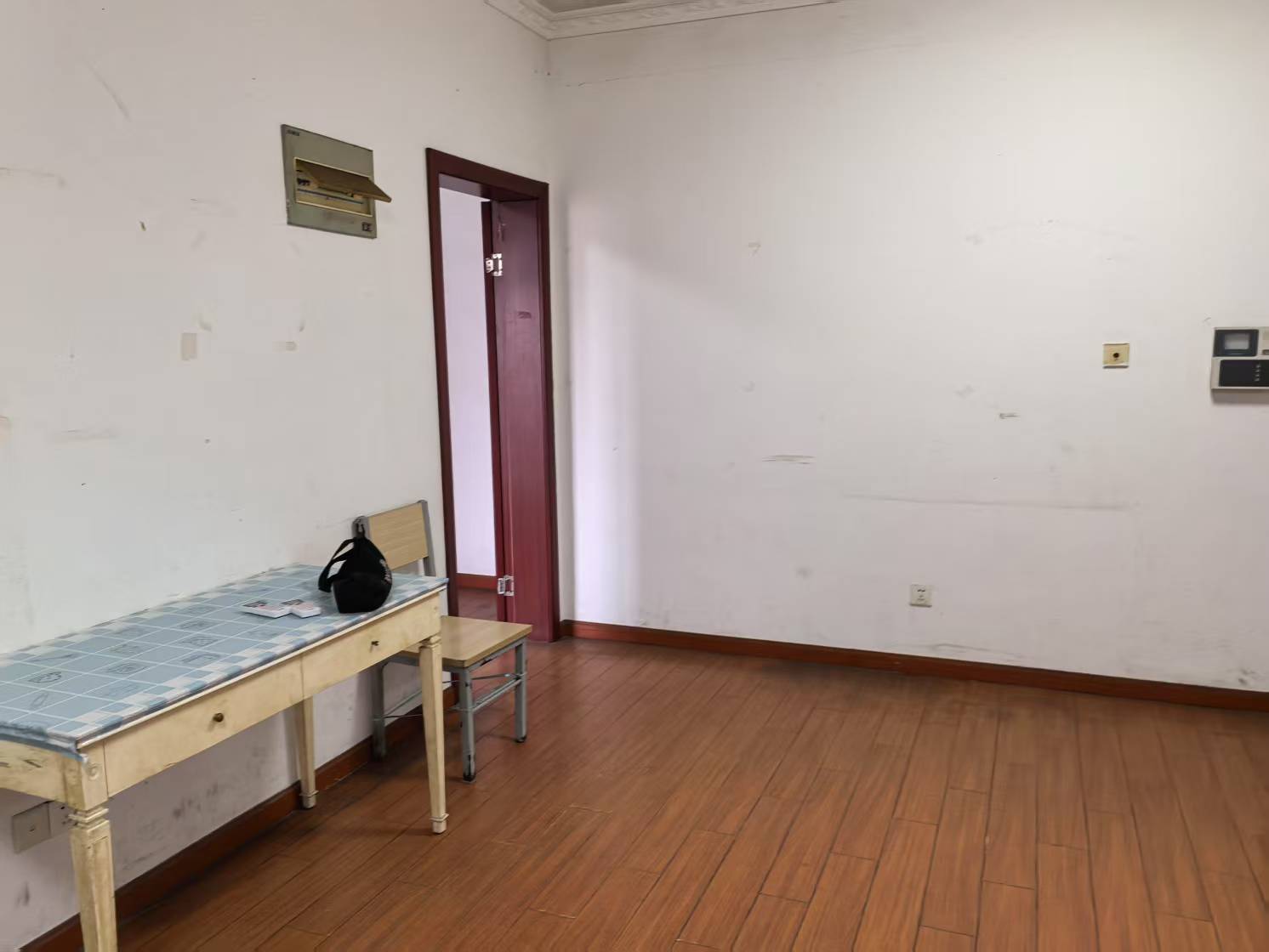 恒盛豪庭 2室1厅1卫 96m²