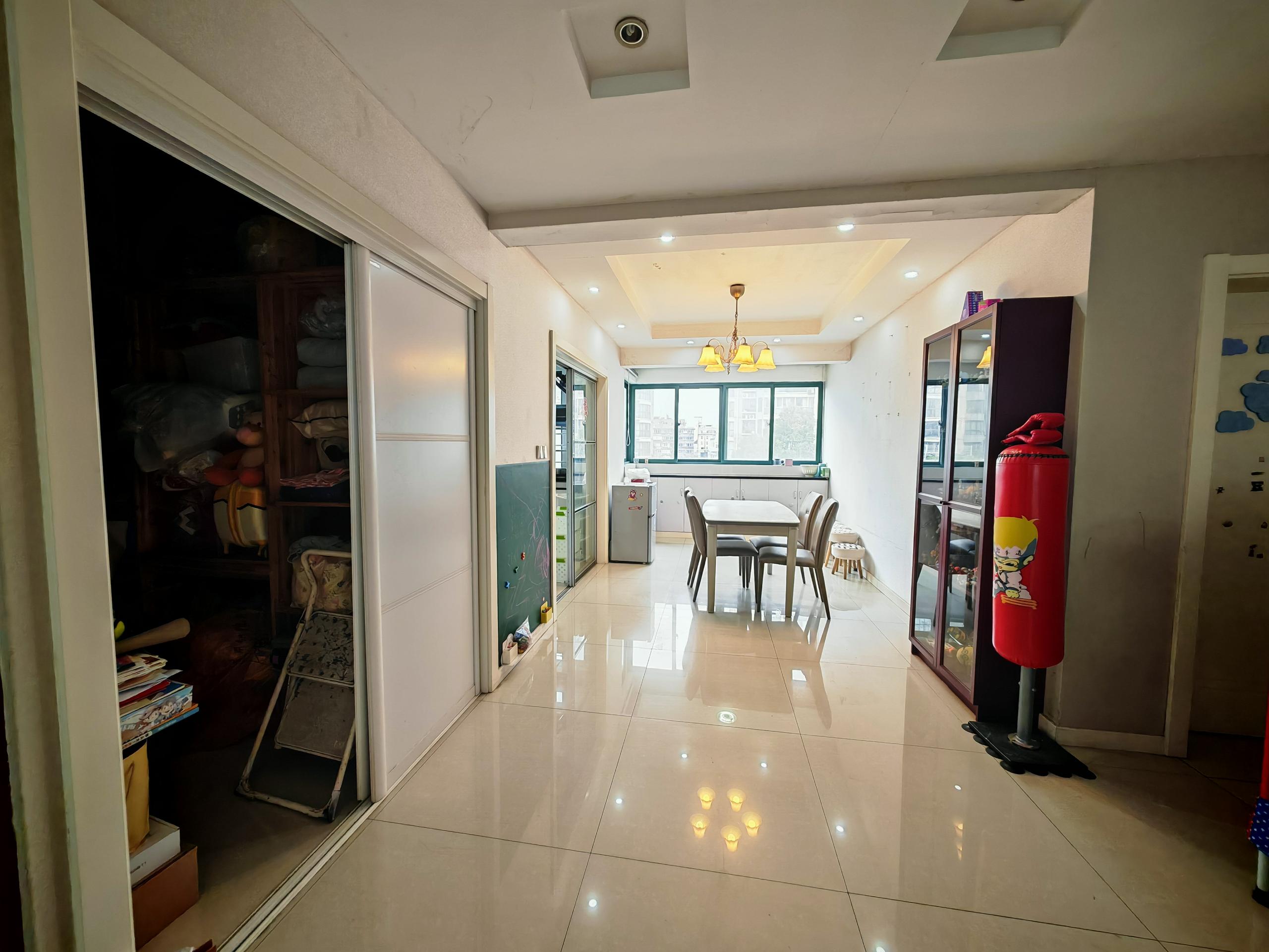 中天福邸 3室2厅1卫 156.61m&sup2;