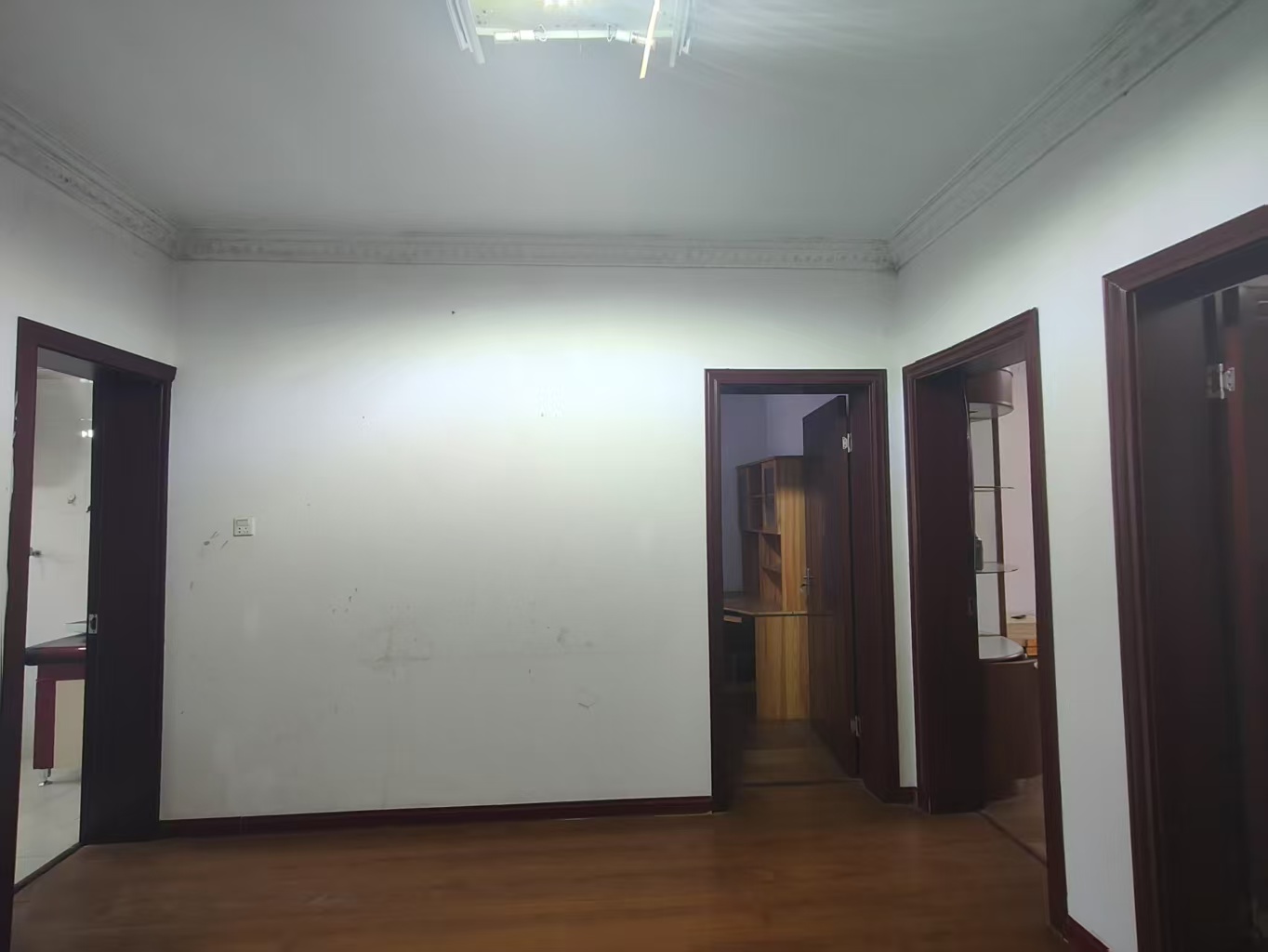 金和小区 2室2厅1卫 85m&sup2;