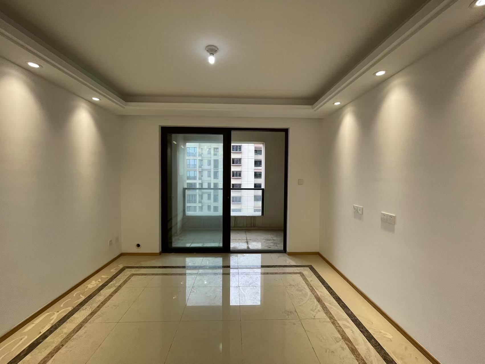 云樾东方 3室2厅1卫 94.36m²