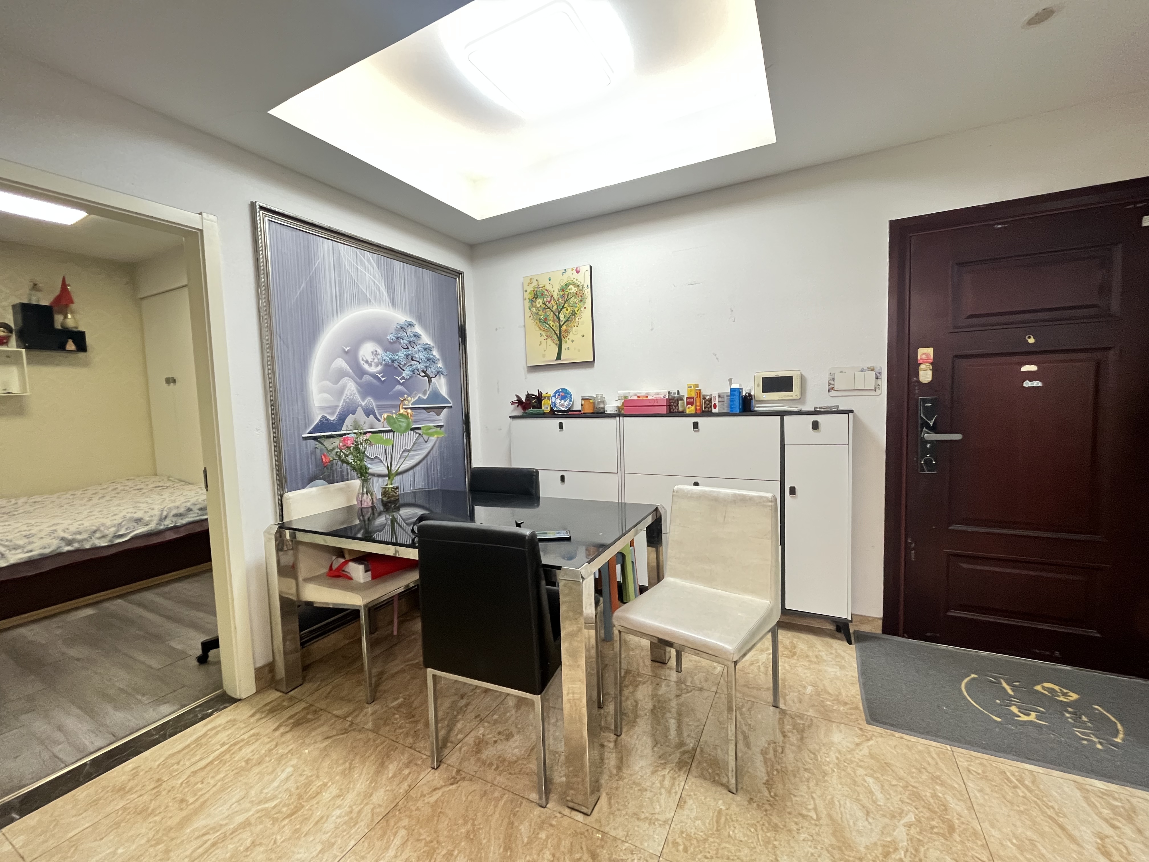 华强城一期 3室2厅1卫 101m&sup2;