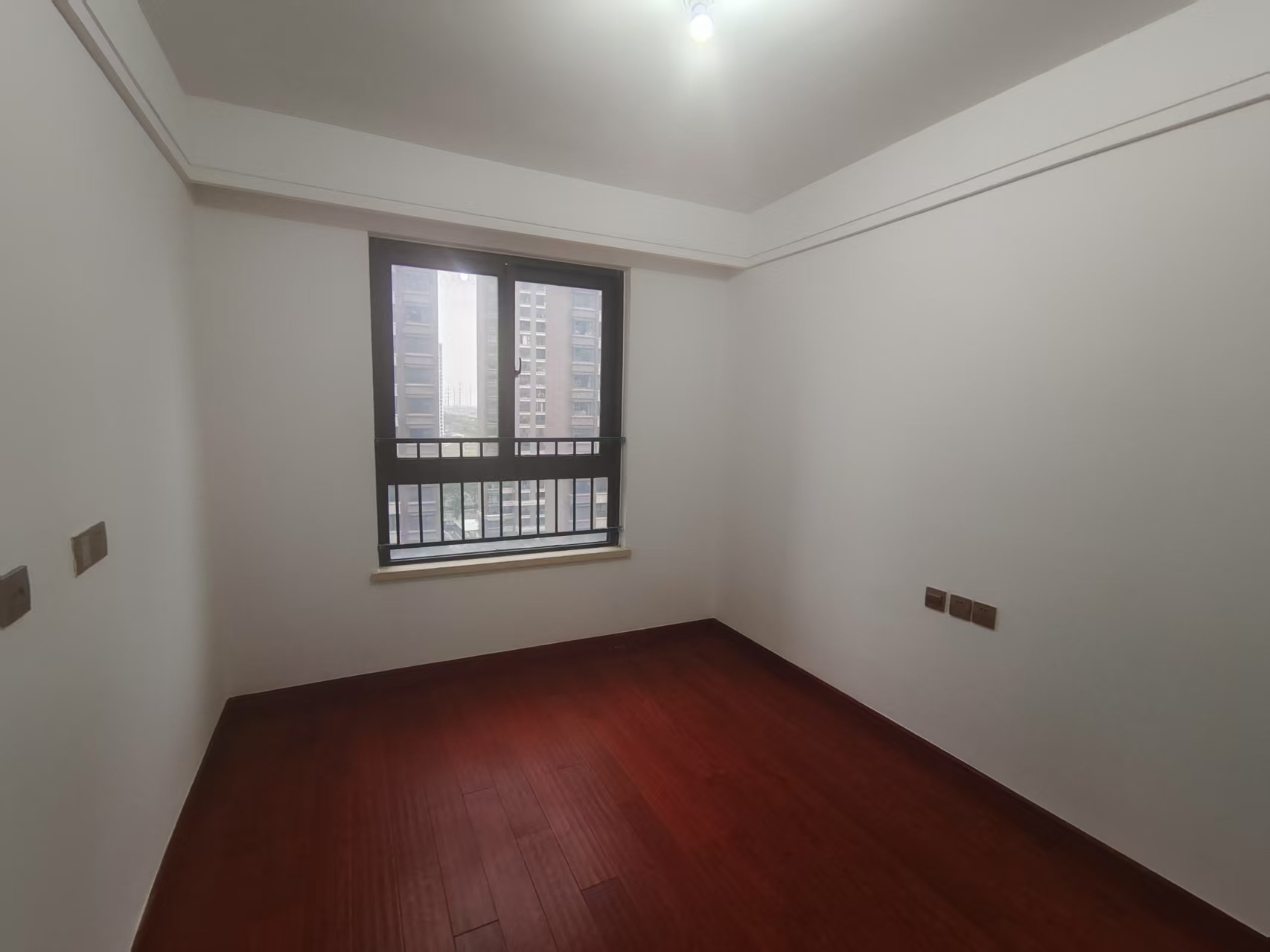 林肯公园 3室2厅2卫 113m&sup2;