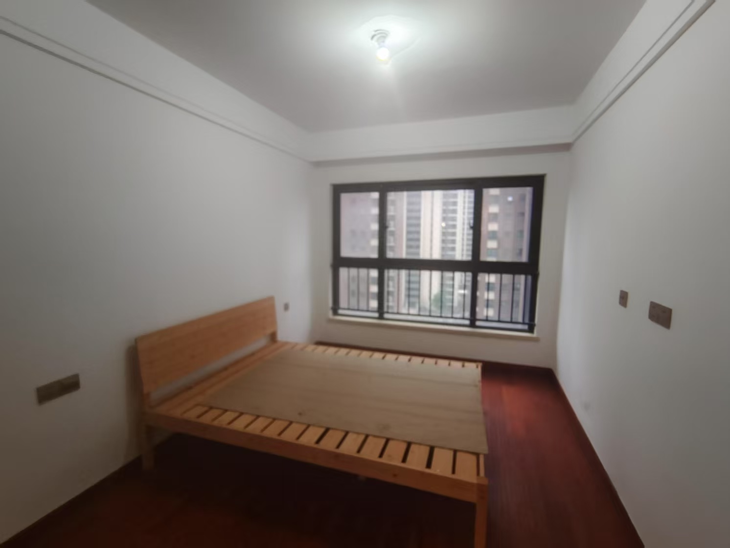 林肯公园 3室2厅2卫 113m&sup2;