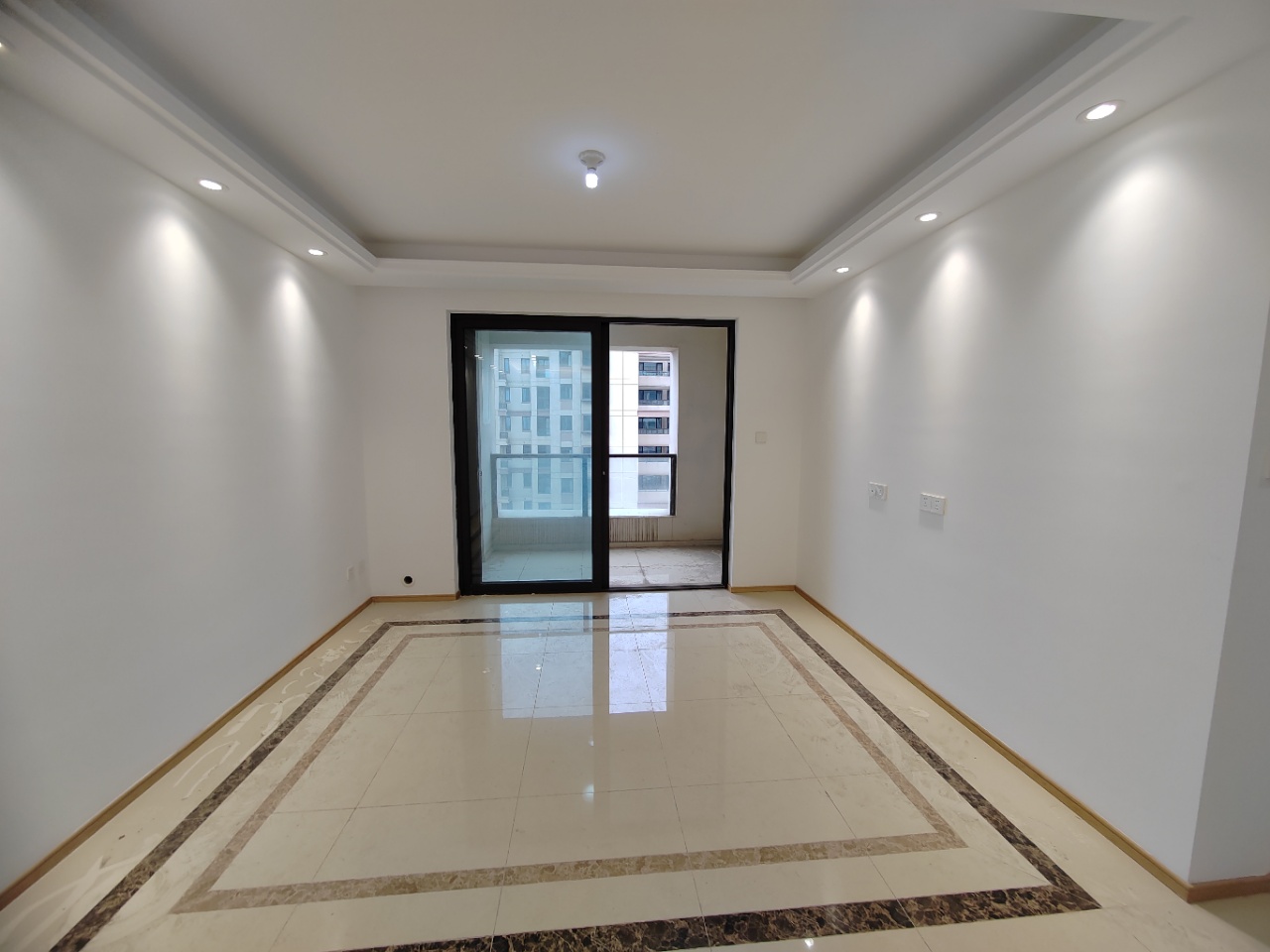 云樾东方 3室2厅1卫 94.36m²