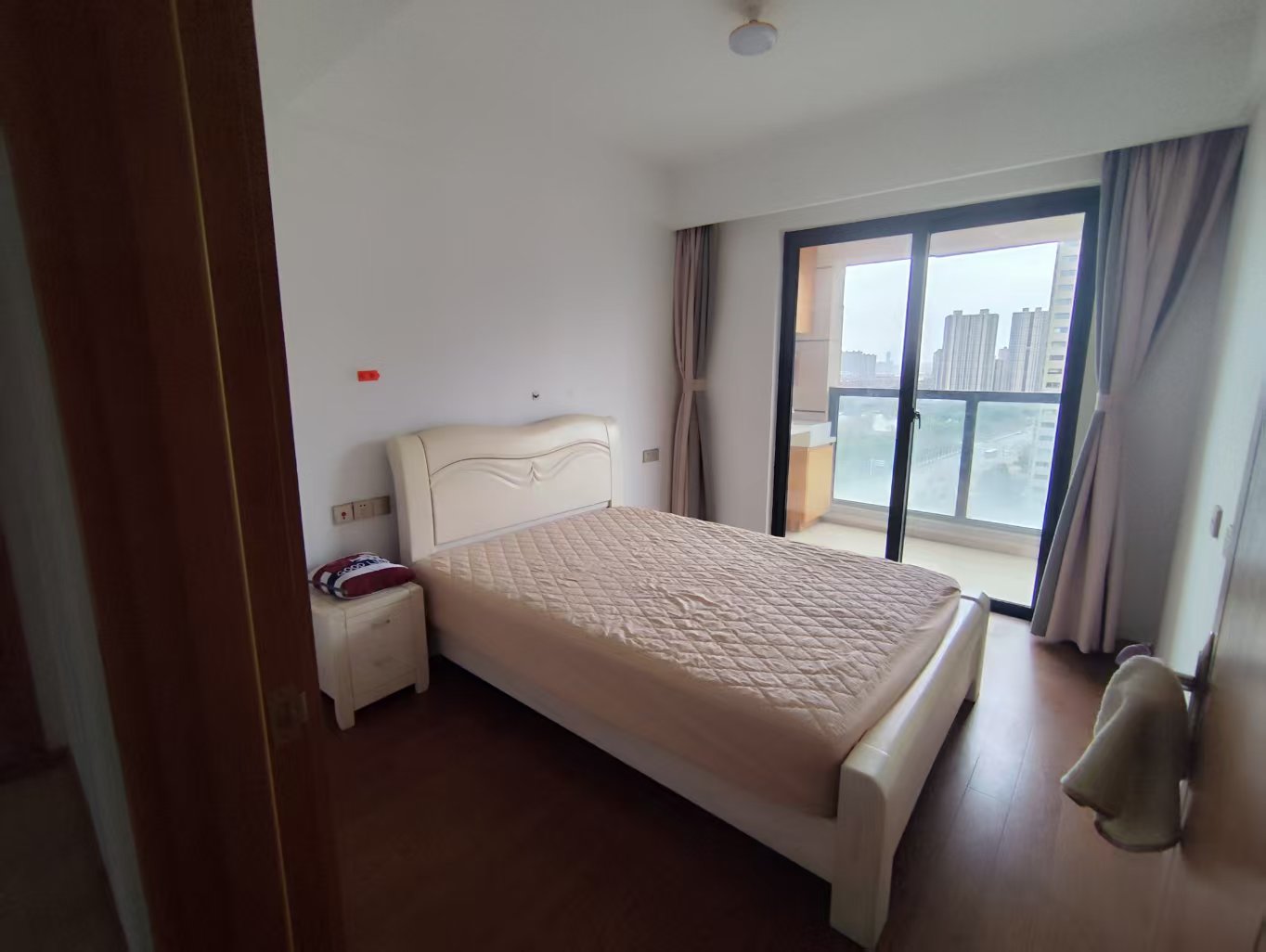 中南漫悦湾 4室2厅2卫 122.00m²