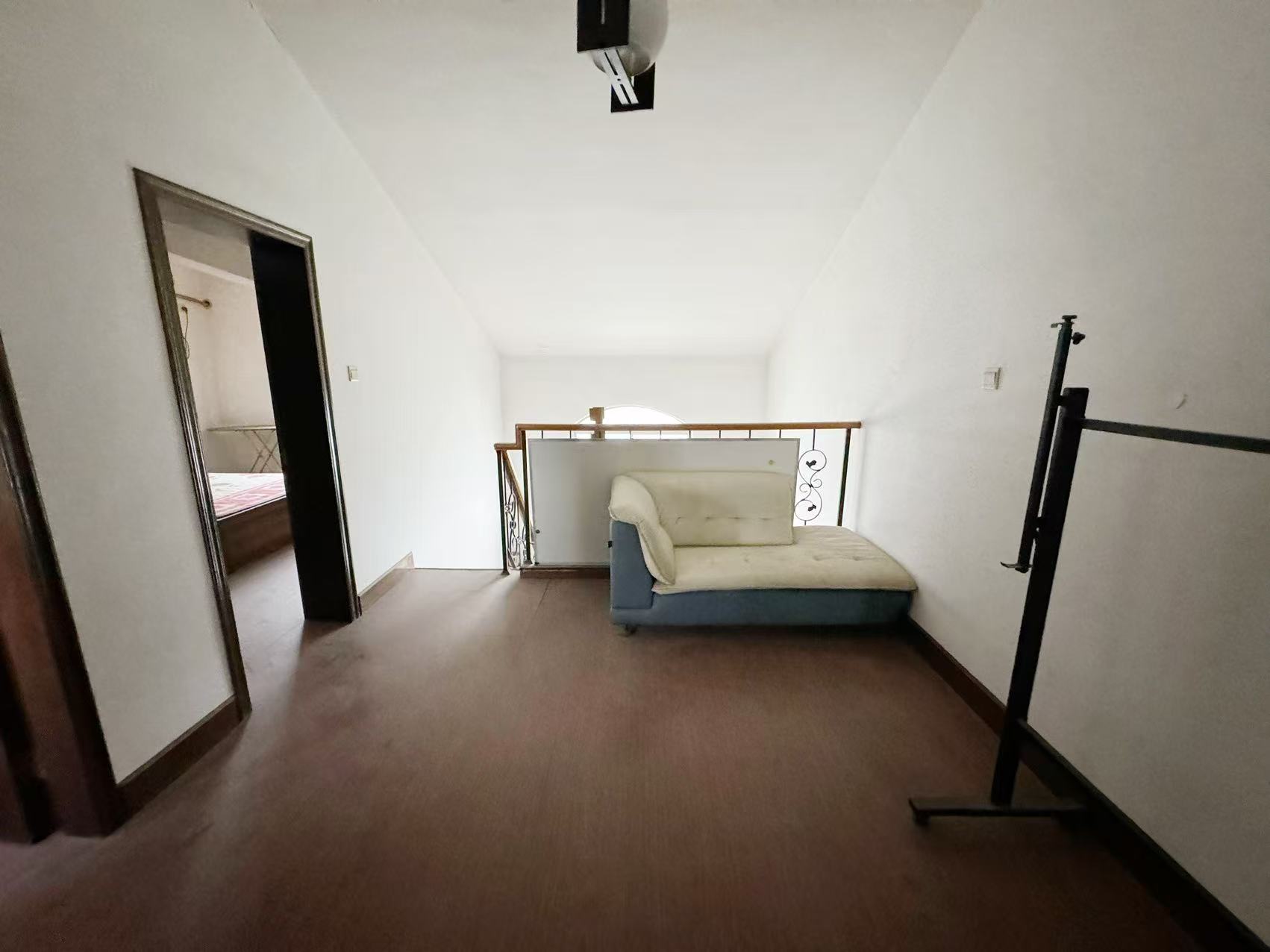 北濠桥东村 3室3厅2卫 76.15m²