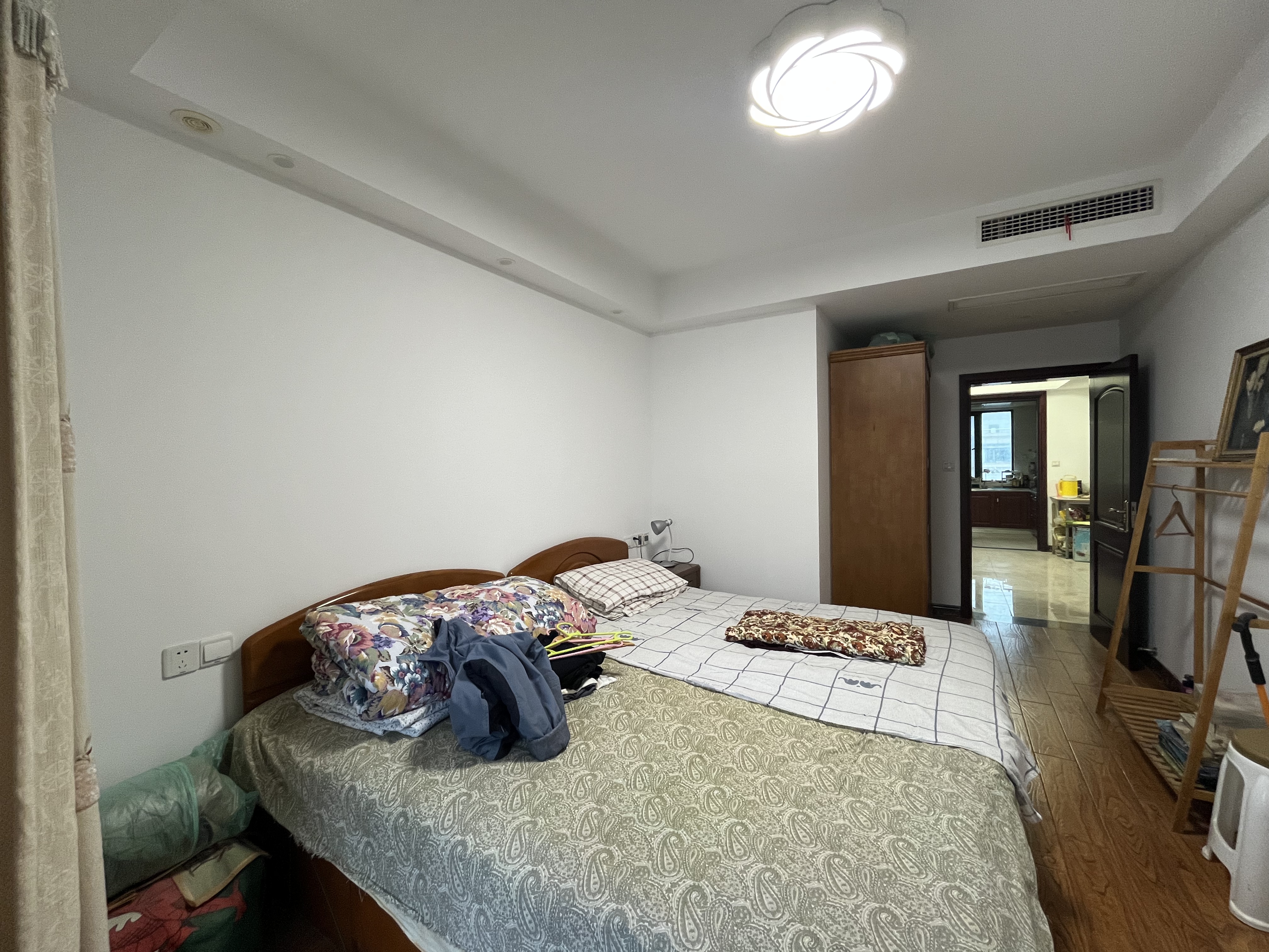 苏建名都城 3室2厅2卫 150m&sup2;