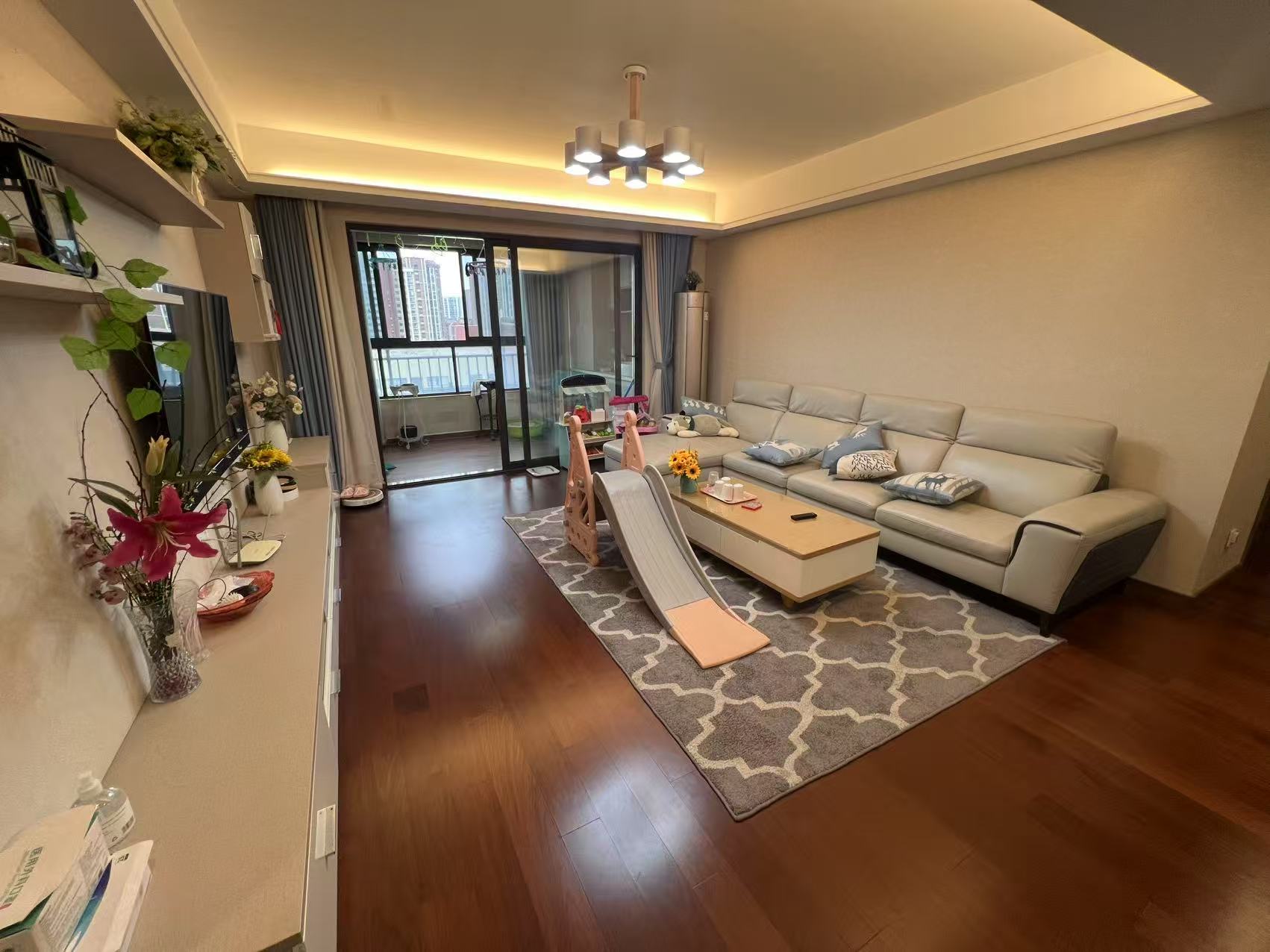 万科公园里二期 3室2厅2卫 120m²