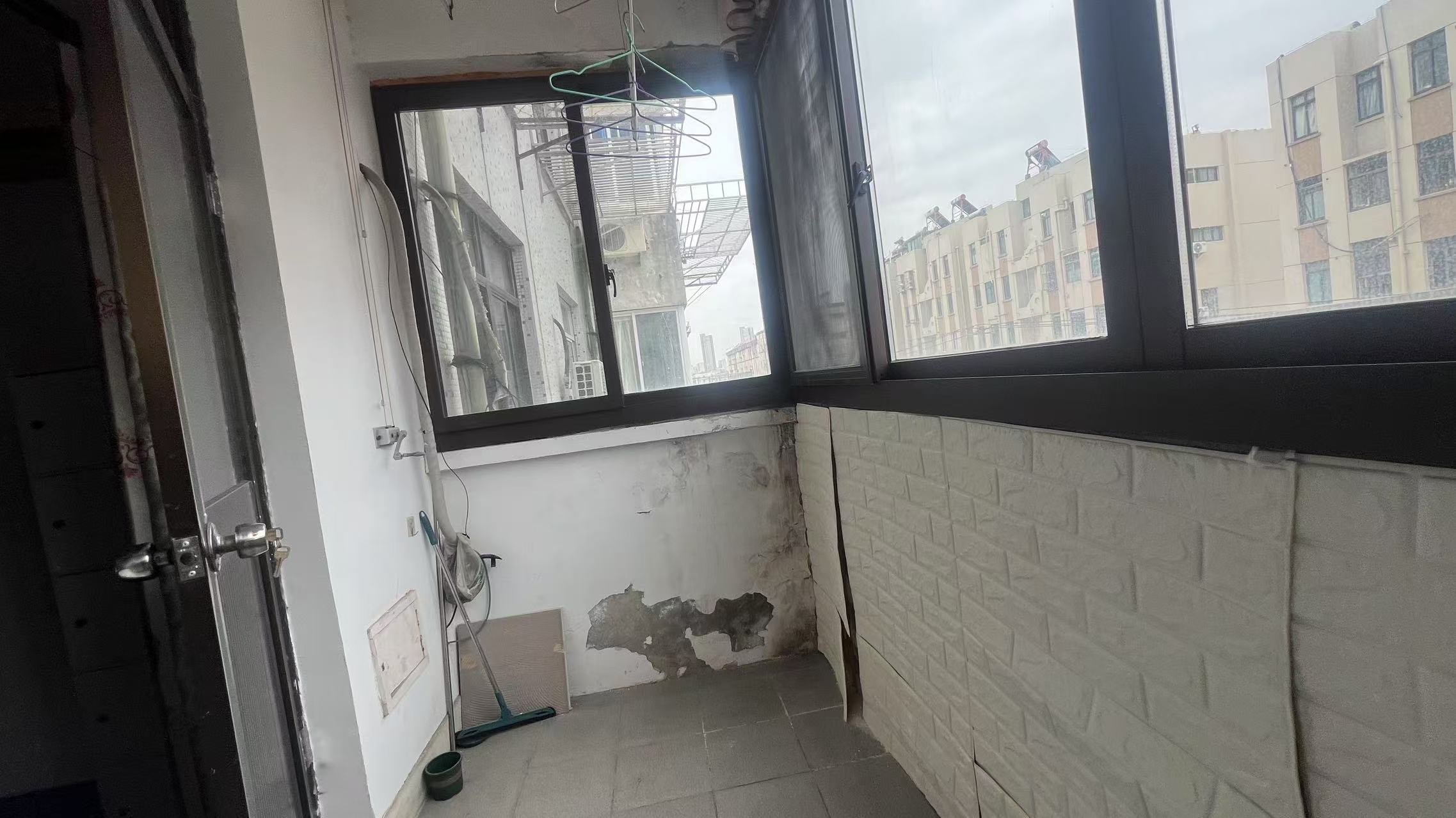 八角亭东一区 2室1厅1卫 72m&sup2;