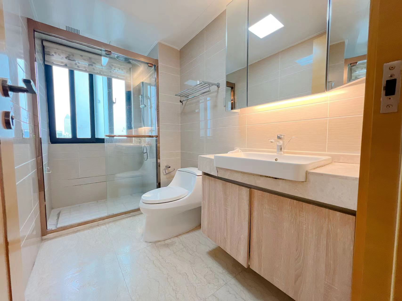 中南世纪花城三期 3室2厅2卫 129.84m&sup2;