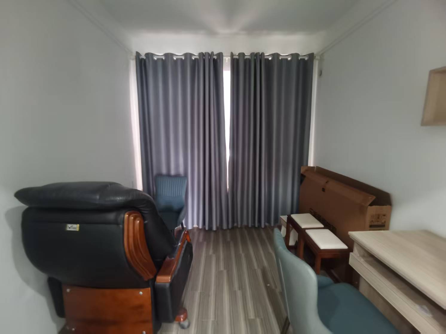 世茂新界 3室2厅1卫 90m&sup2;