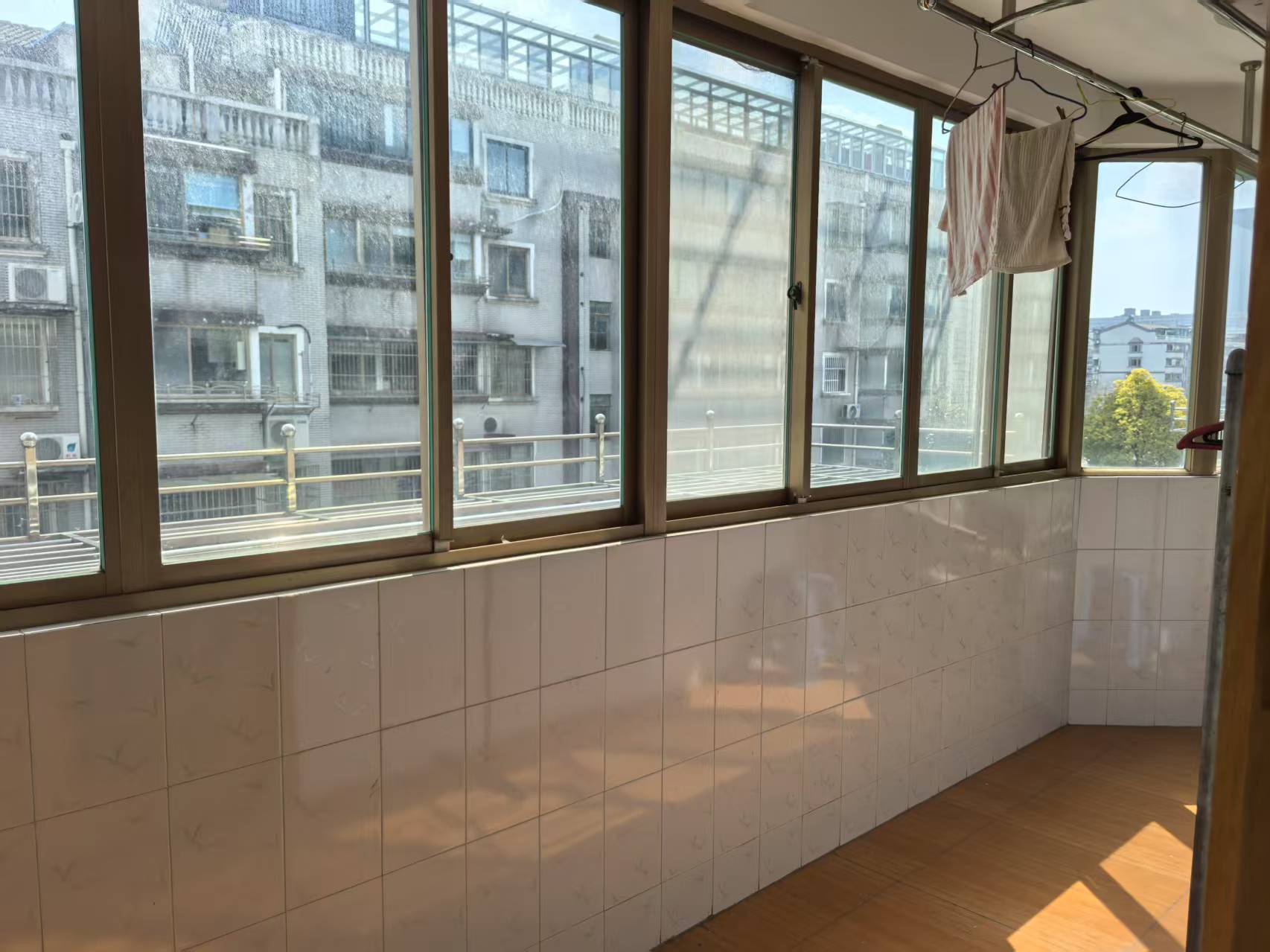 天都花苑 3室2厅1卫 138.42m&sup2;
