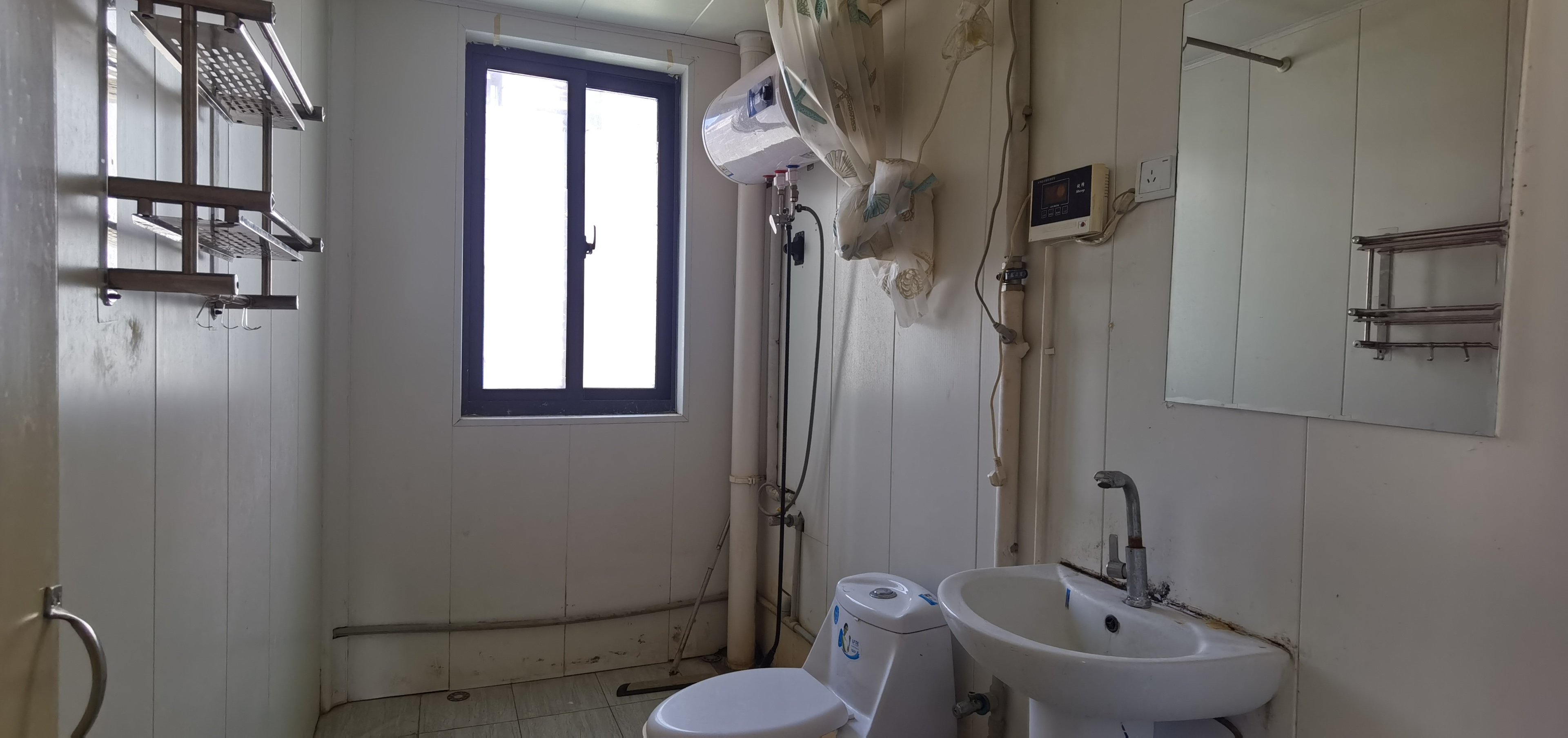 新城新苑 1室1厅1卫 60m&sup2;