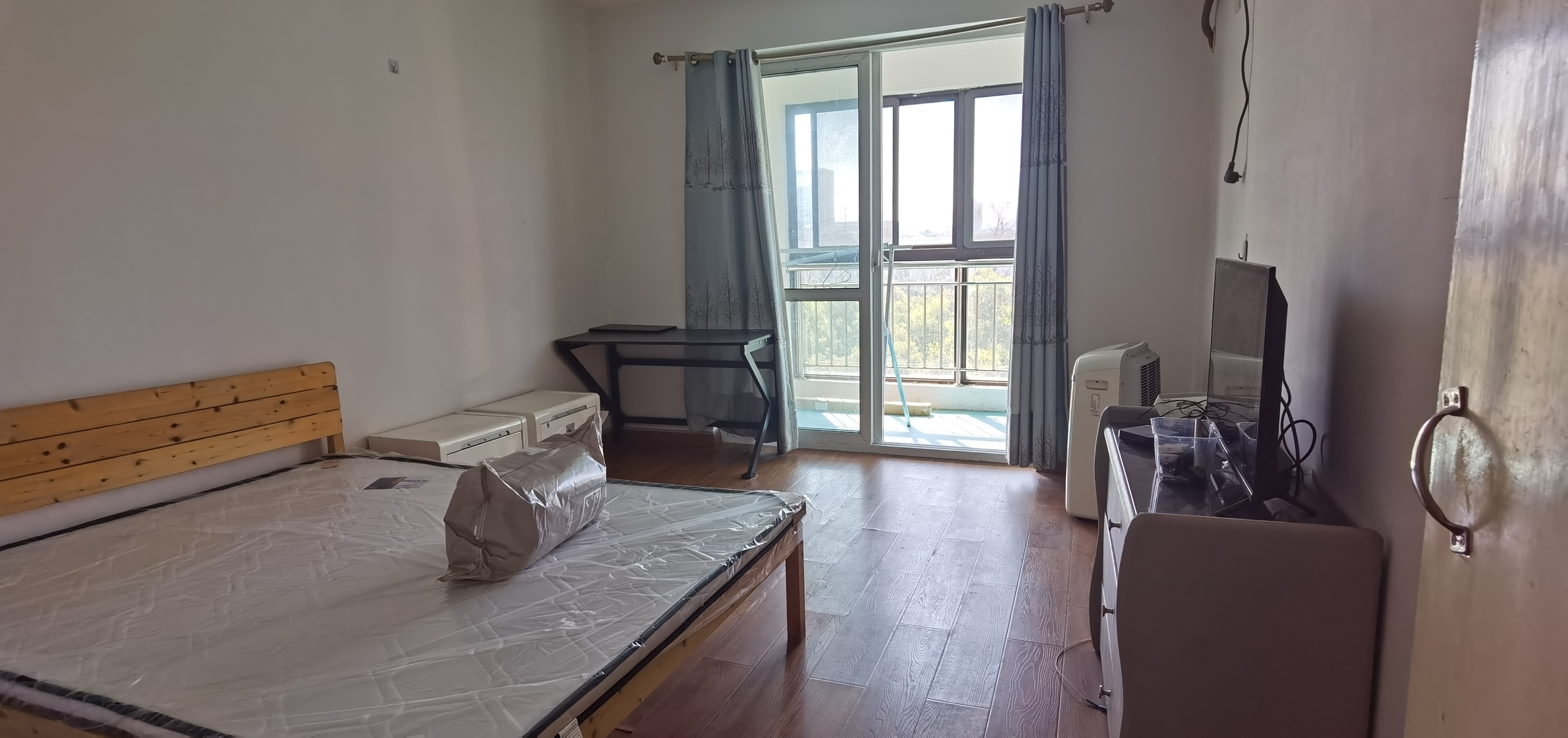 新城新苑 1室1厅1卫 60m²