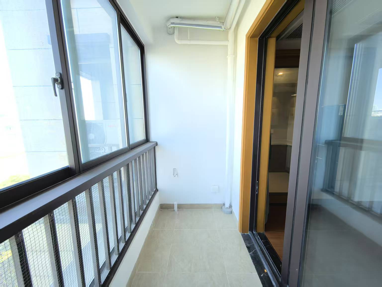 万濠瑜园 4室2厅2卫 166m&sup2;