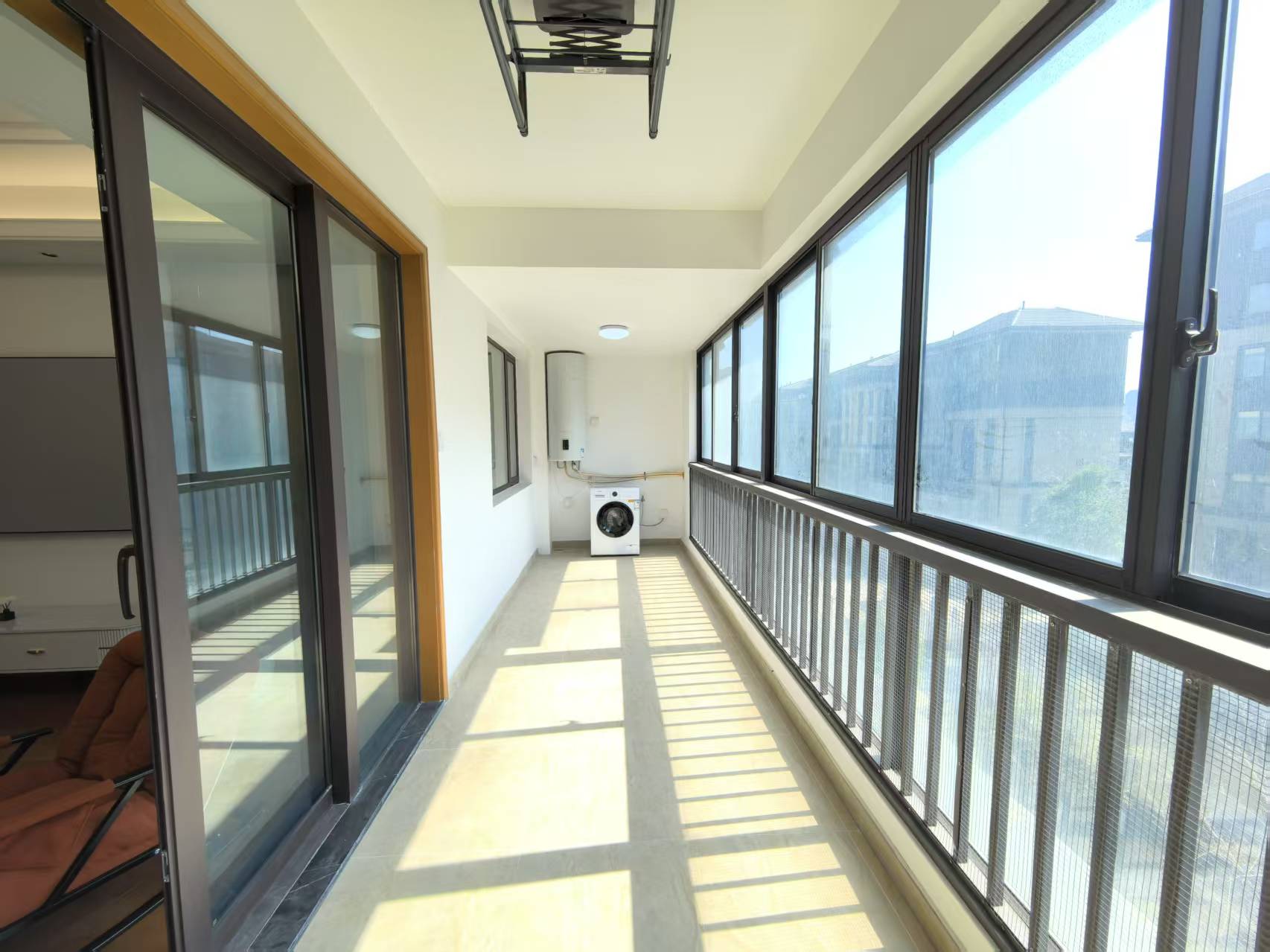 万濠瑜园 4室2厅2卫 166m&sup2;