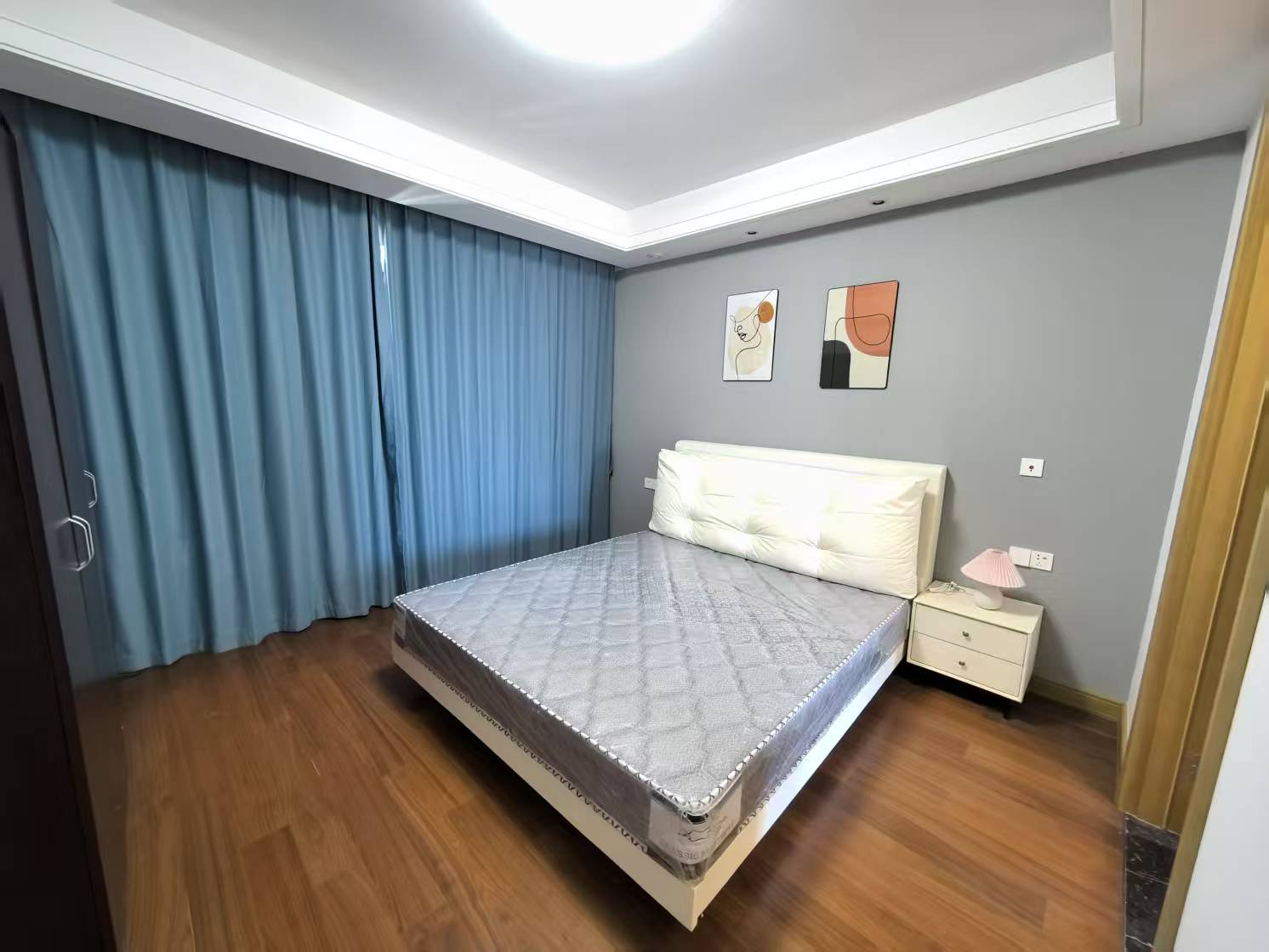 万濠瑜园 4室2厅2卫 166m&sup2;