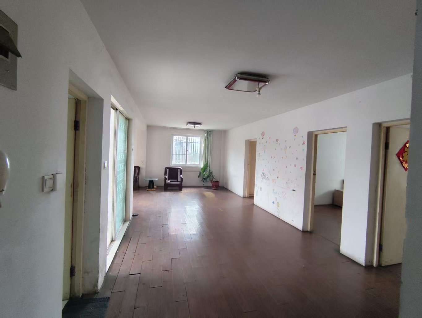 和丰北城锦居 3室2厅1卫 137m²