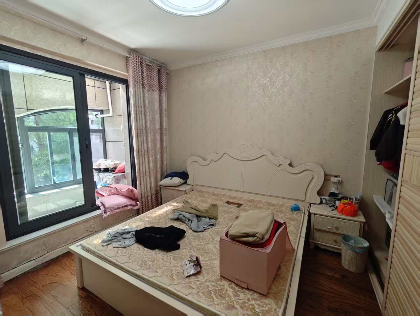 中港城世家 4室2厅2卫 175.58m&sup2;