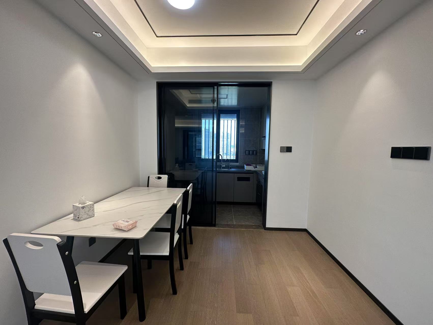 滨江道静园 3室2厅2卫 125m²