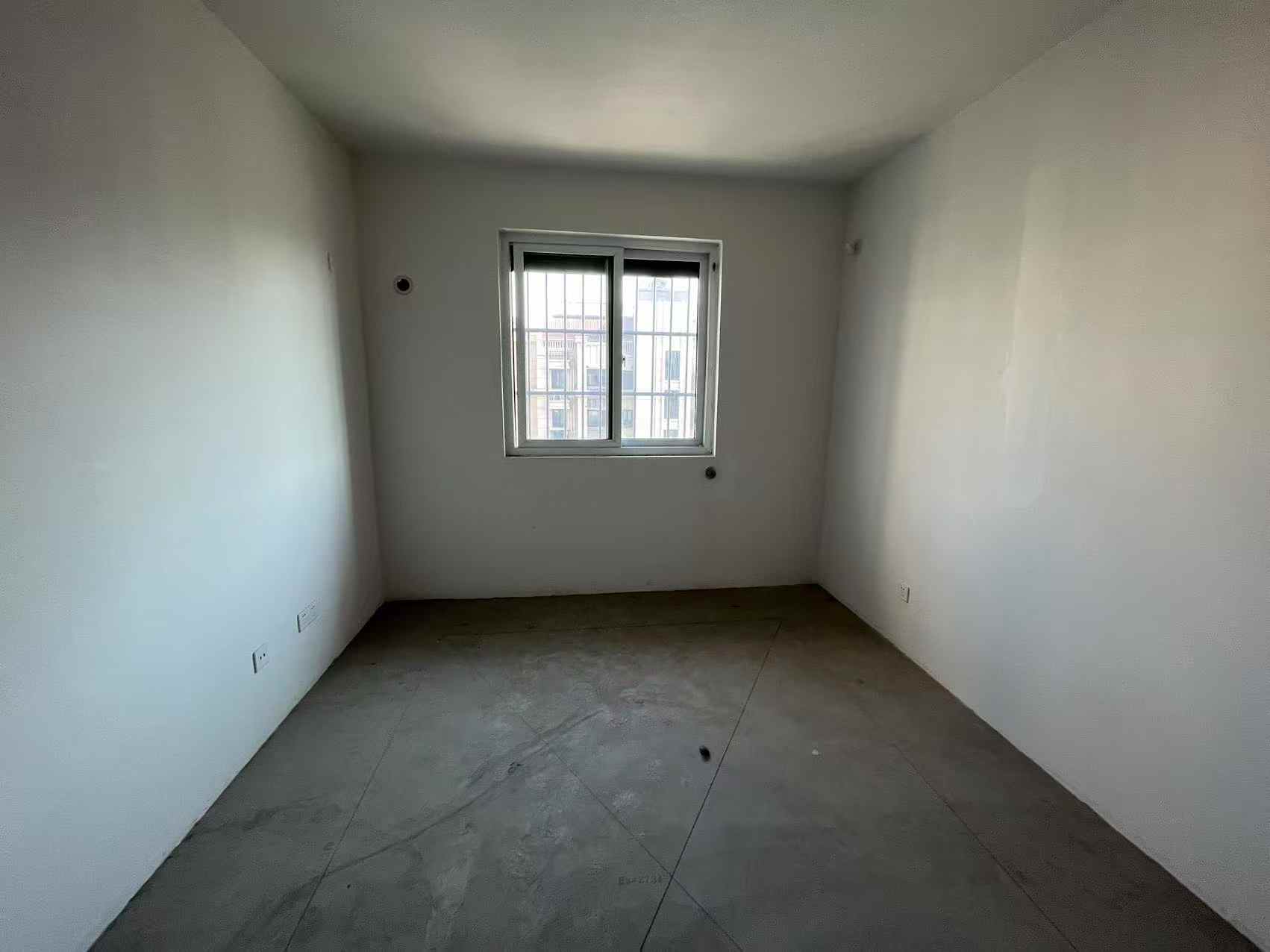 十里花苑 3室2厅2卫 145.00m²