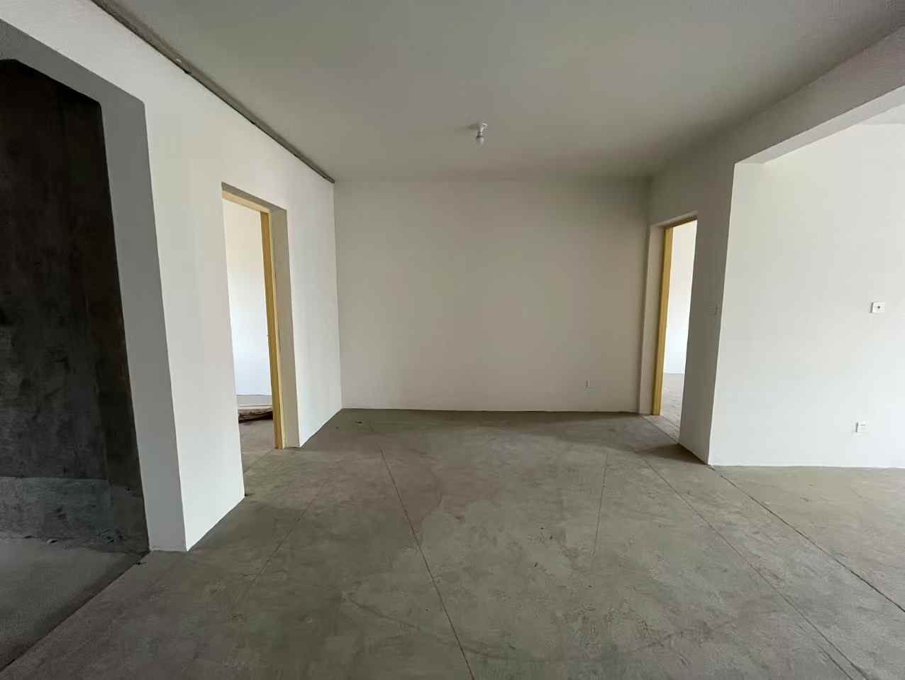 十里花苑 3室2厅2卫 145.00m²