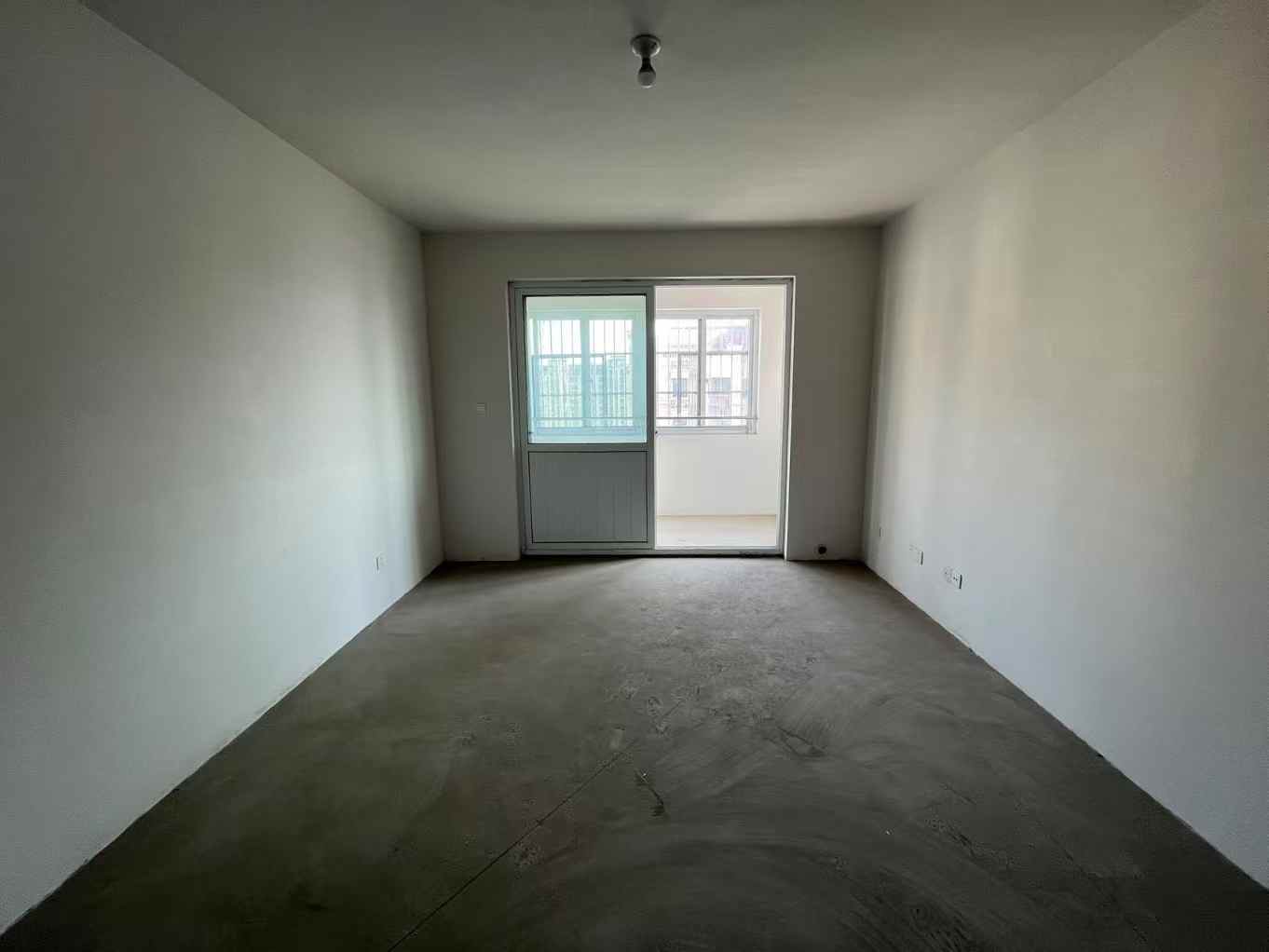 十里花苑 3室2厅2卫 145.00m²