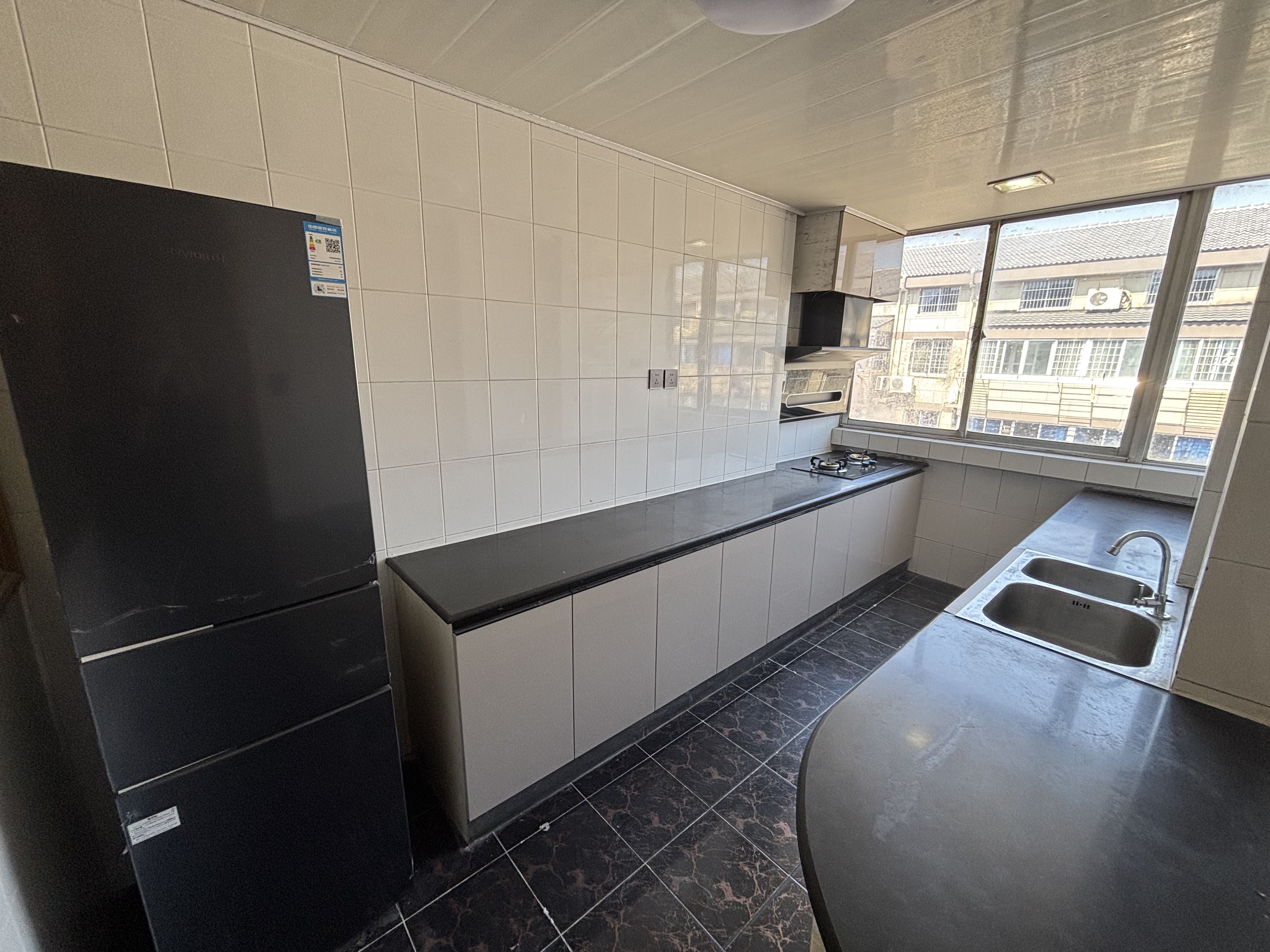 百花军宅苑 4室2厅3卫 121.00m&sup2;