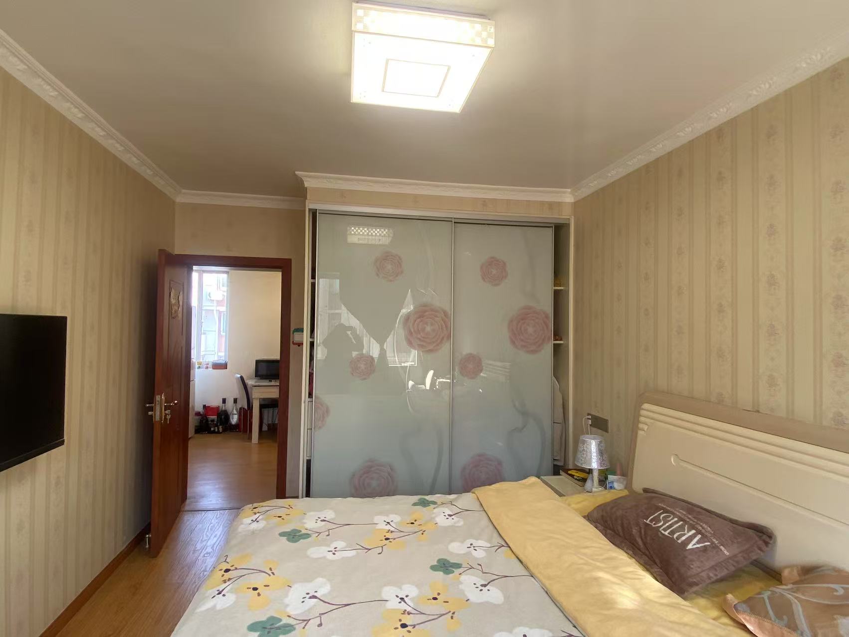 光明东村一期 3室1厅1卫 77.22m&sup2;
