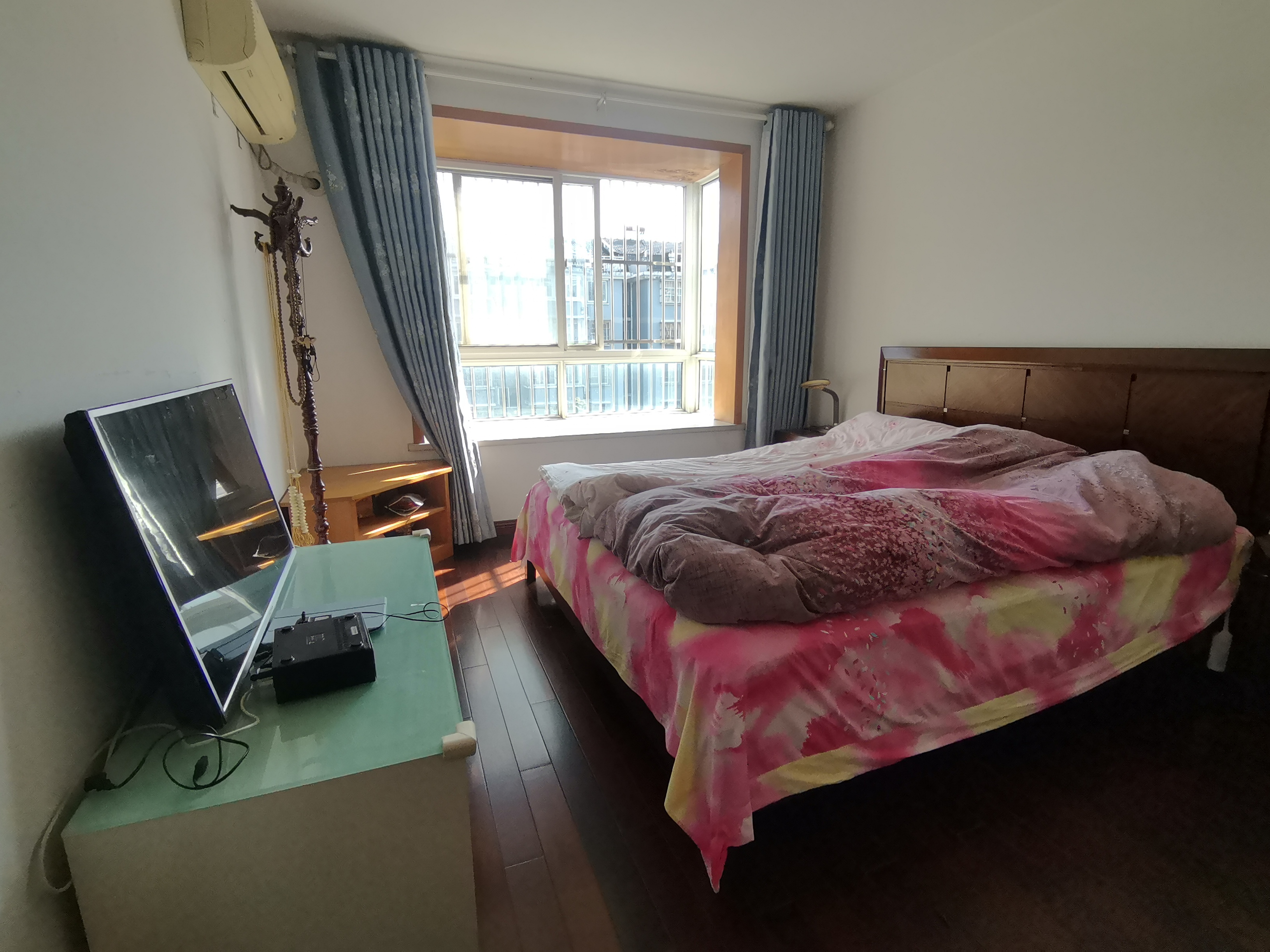 盛和永兴花苑 4室2厅2卫 163.01m&sup2;