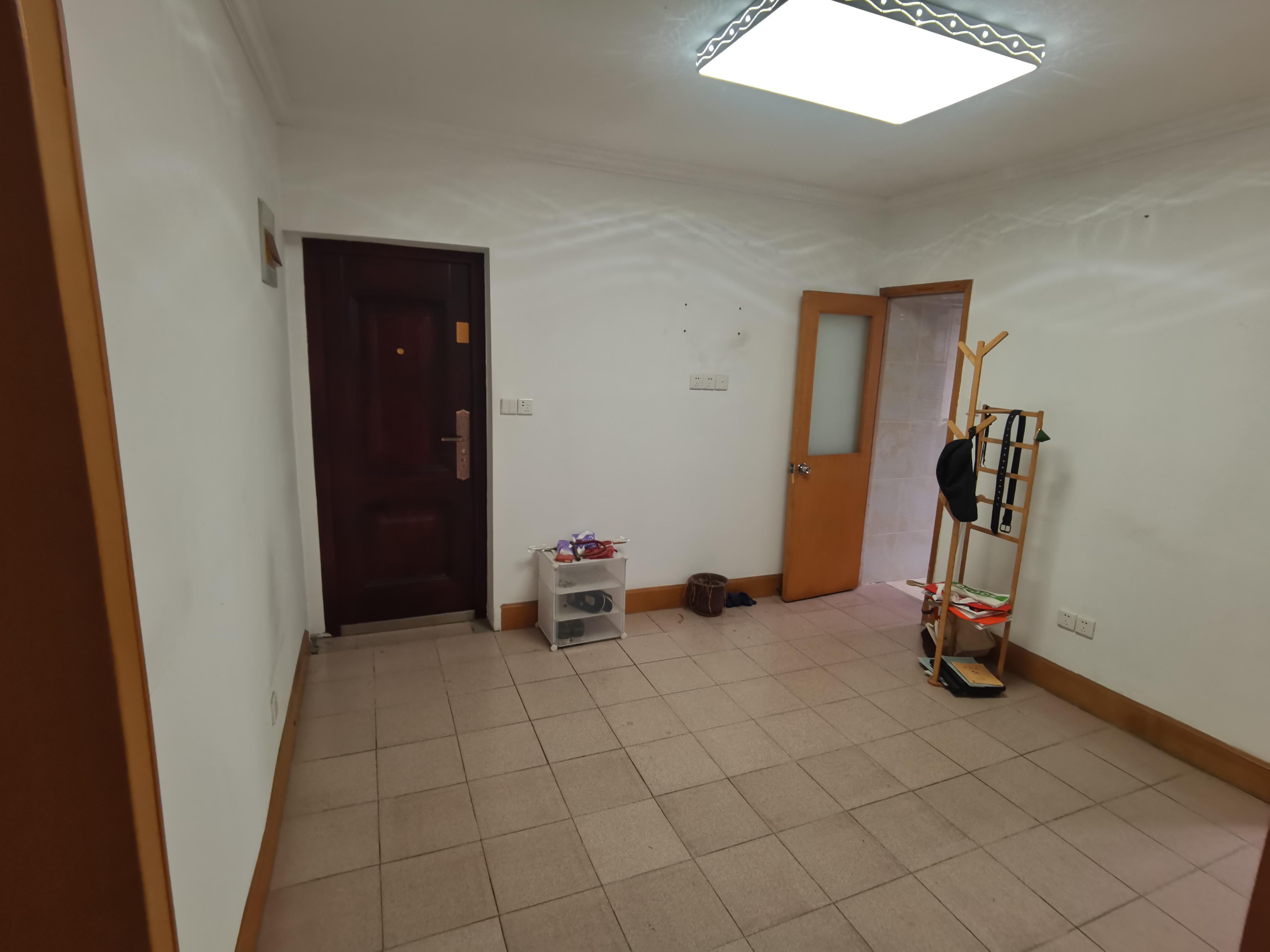 新建路新村(新建花苑) 3室1厅1卫 69m²