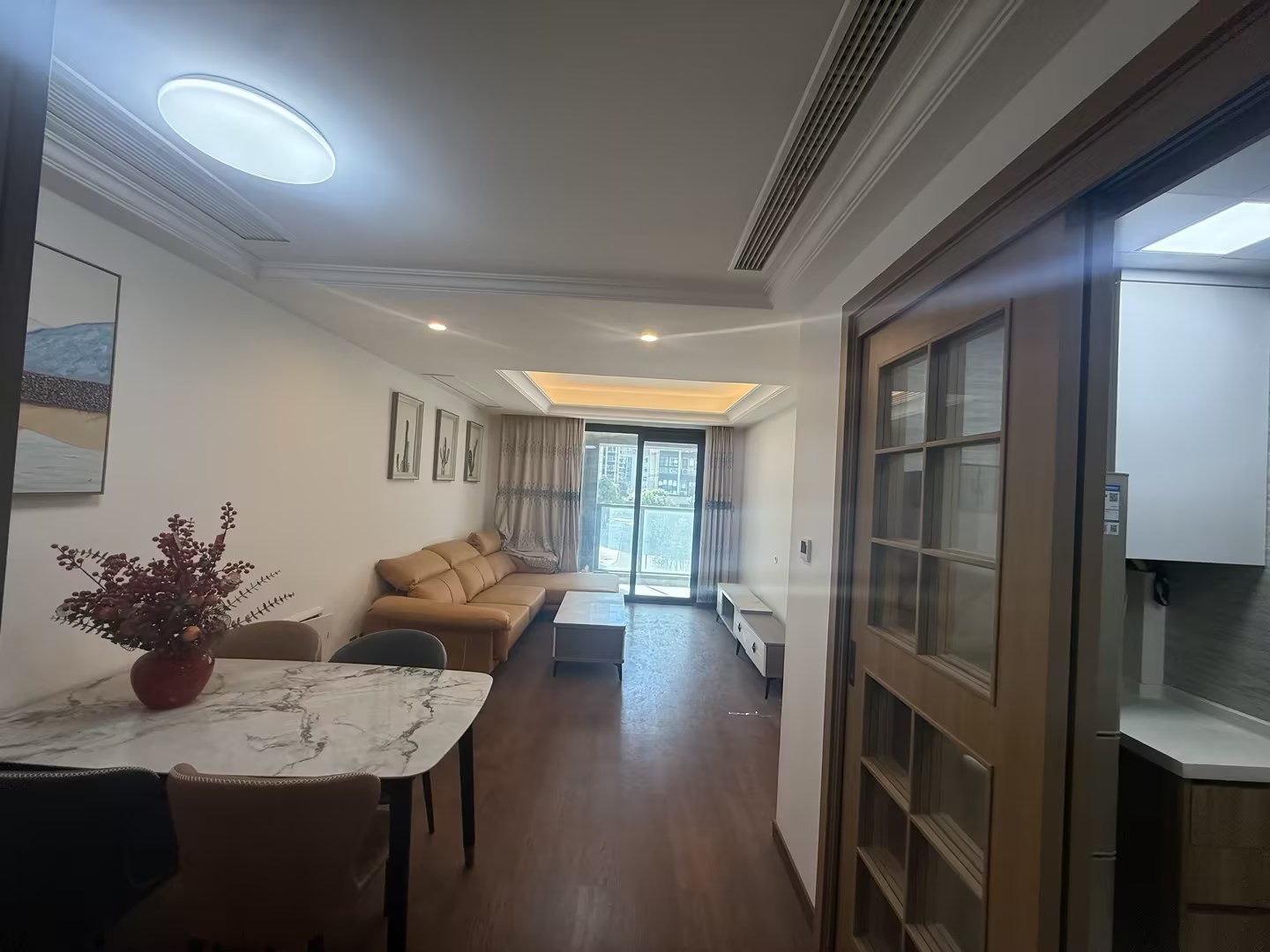 雍华府 3室2厅1卫 99.01m&sup2;