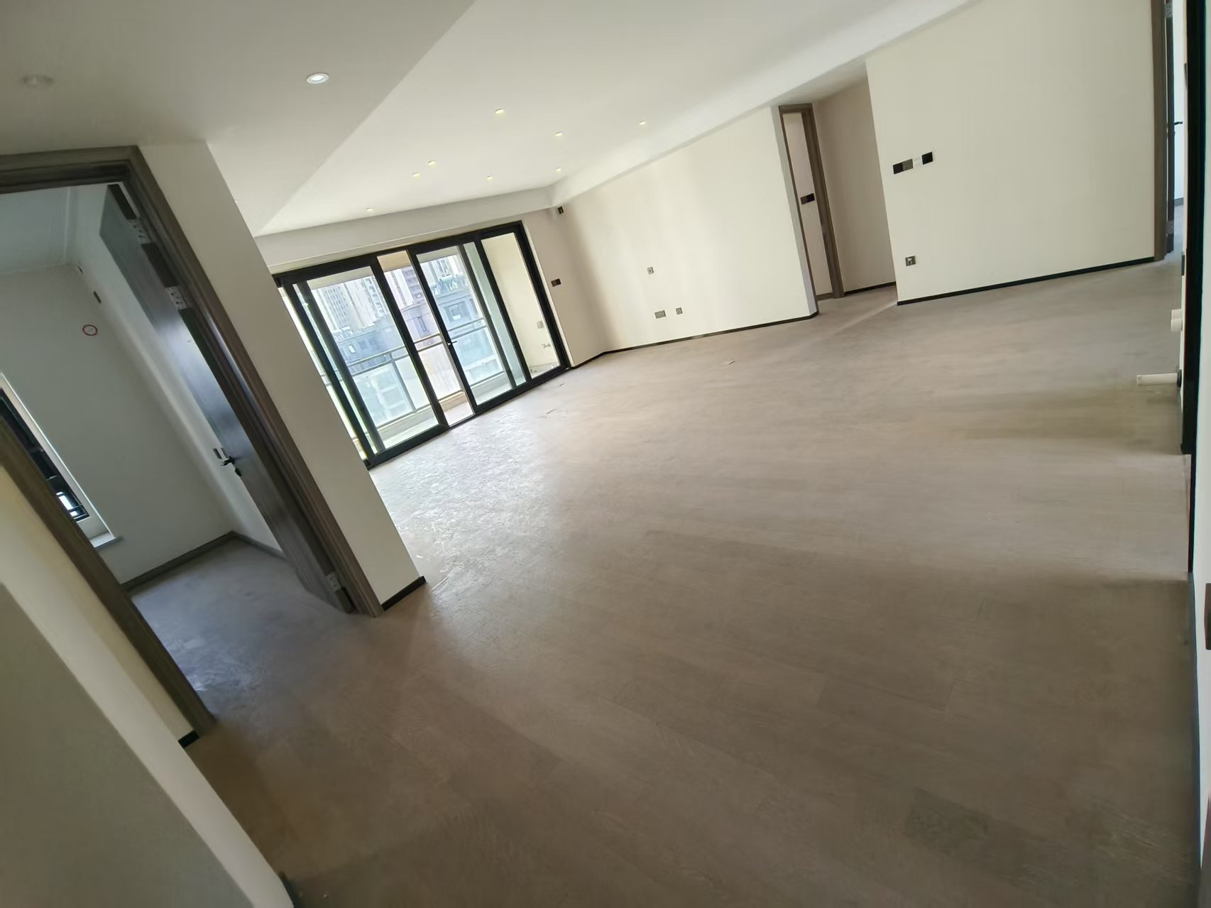 万科翡翠公园 3室2厅2卫 125m&sup2;