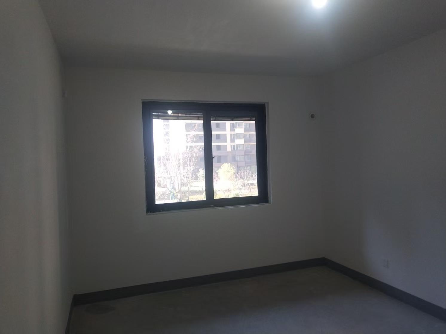 兴石花园 3室2厅2卫 131.77m&sup2;