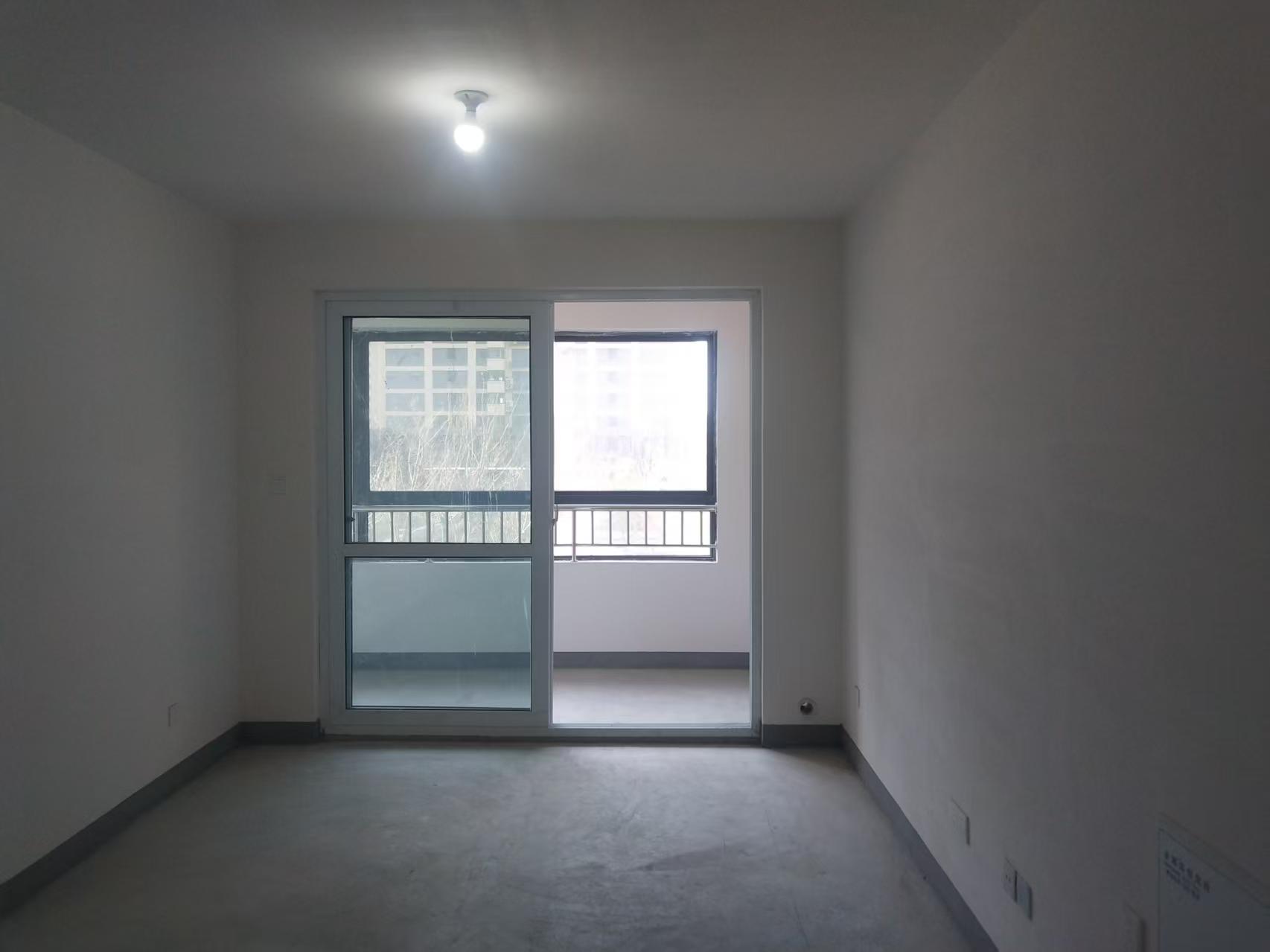 兴石花园 3室2厅2卫 131.77m&sup2;