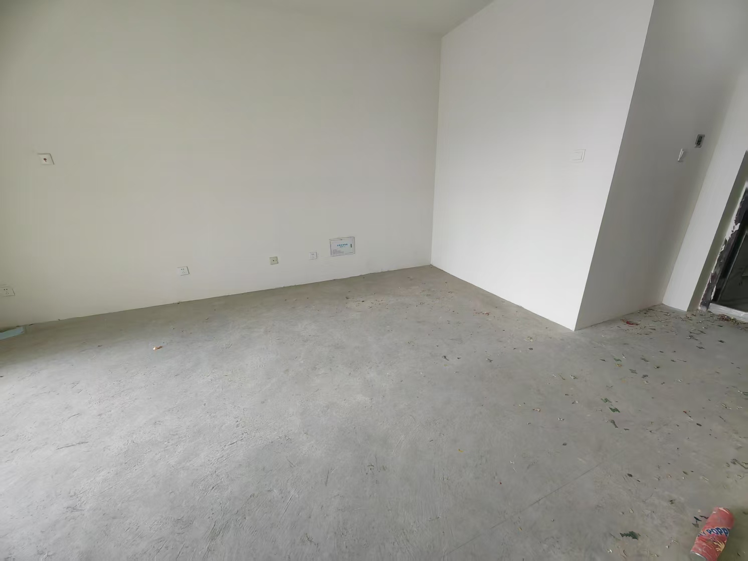 中港翡翠城 3室2厅1卫 89m²