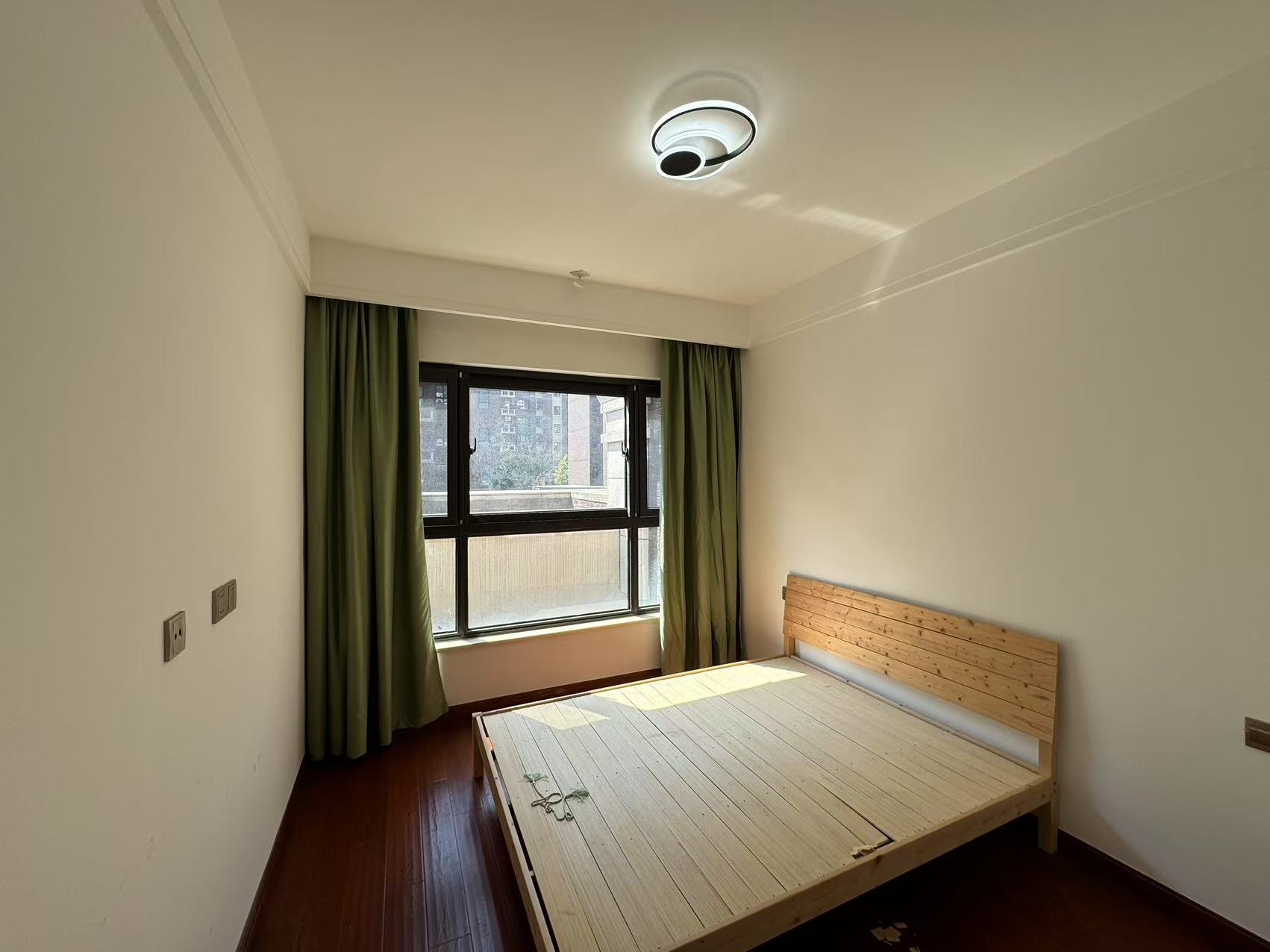 林肯公园 4室2厅2卫 123.83m&sup2;